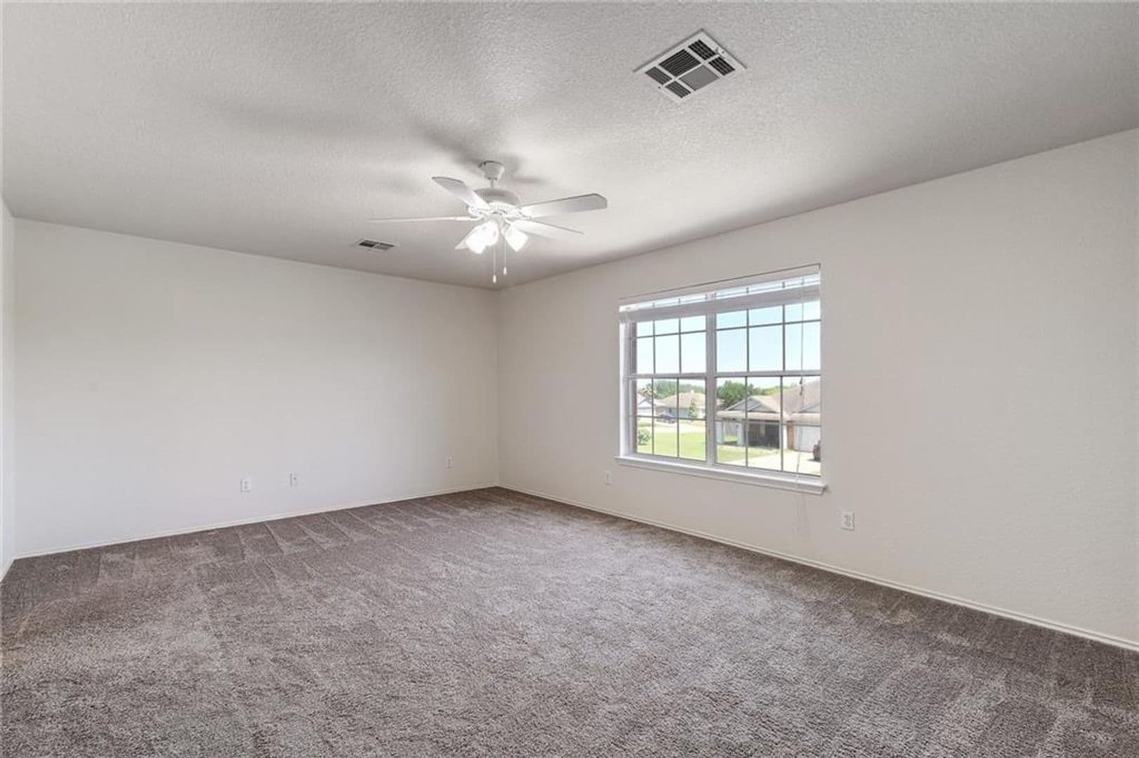 Kyle House: 205 Spring Branch Loop