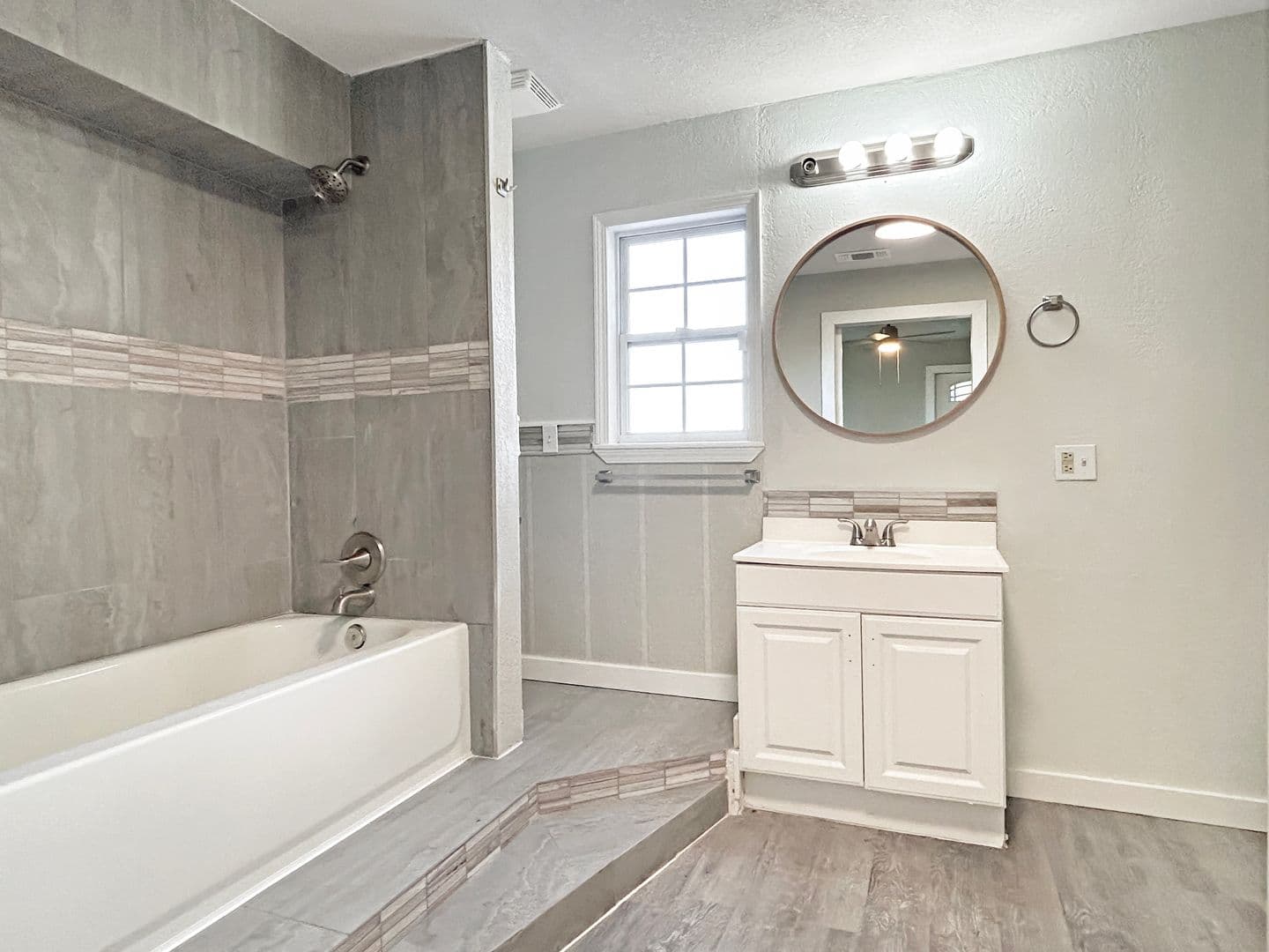 Canyon Lake House: 721 Ramblewood Dr Unit B