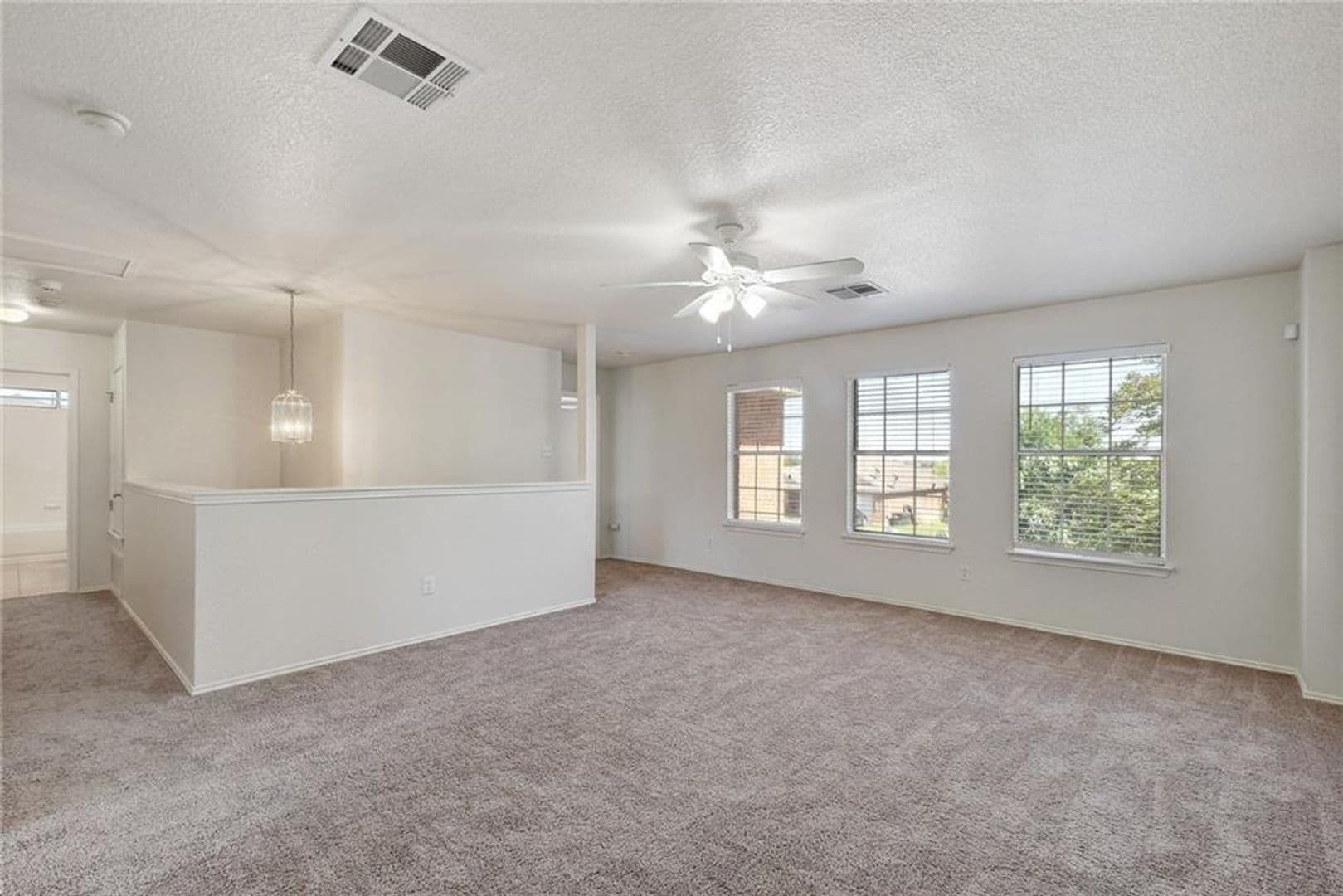 Kyle House: 205 Spring Branch Loop
