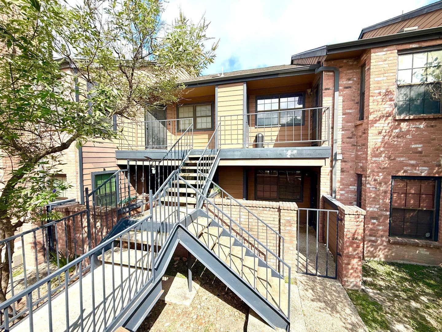 San Antonio House: 4803 Hamilton Wolfe Unit 204