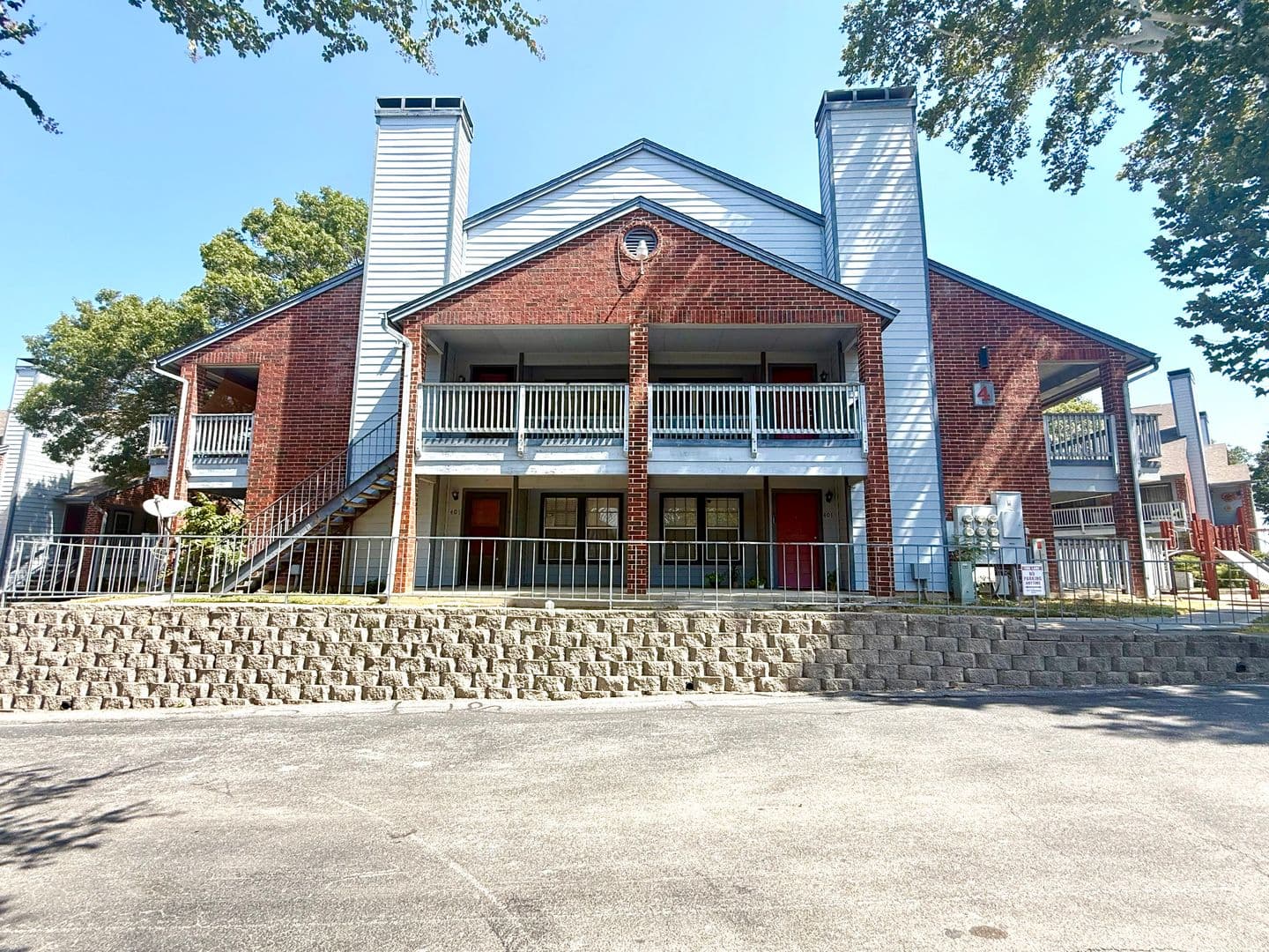 San Antonio House: 14343 Judson Rd APT 407