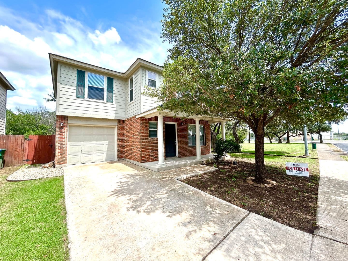 San Antonio House: 110 Jetlyn Dr.