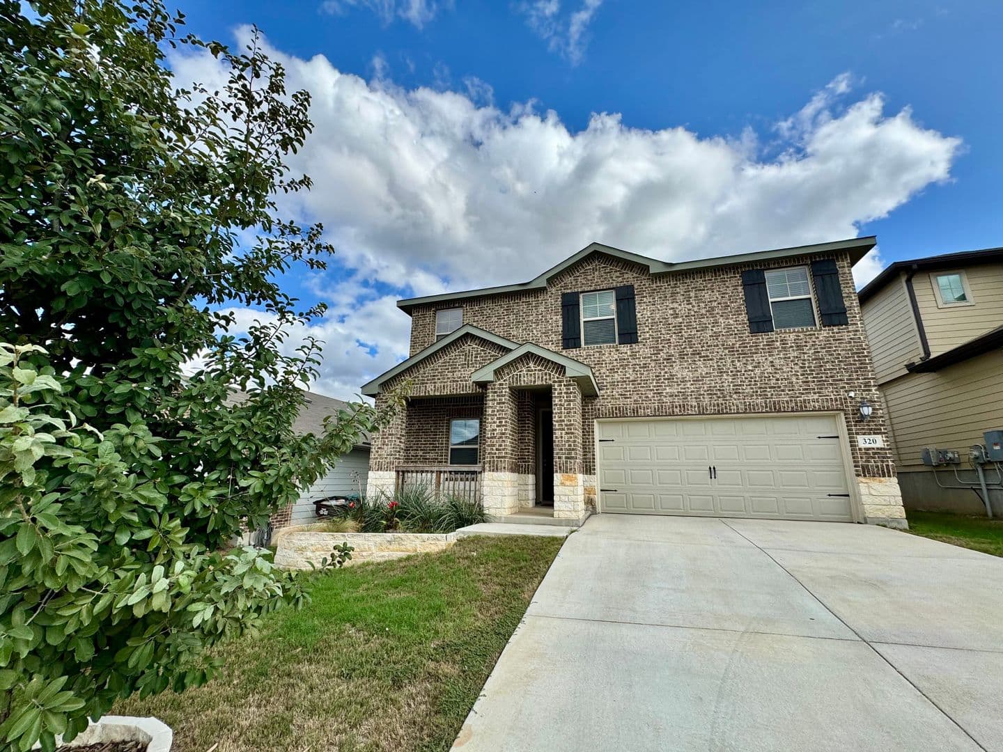 Cibolo House: 320 Goodfella Ave