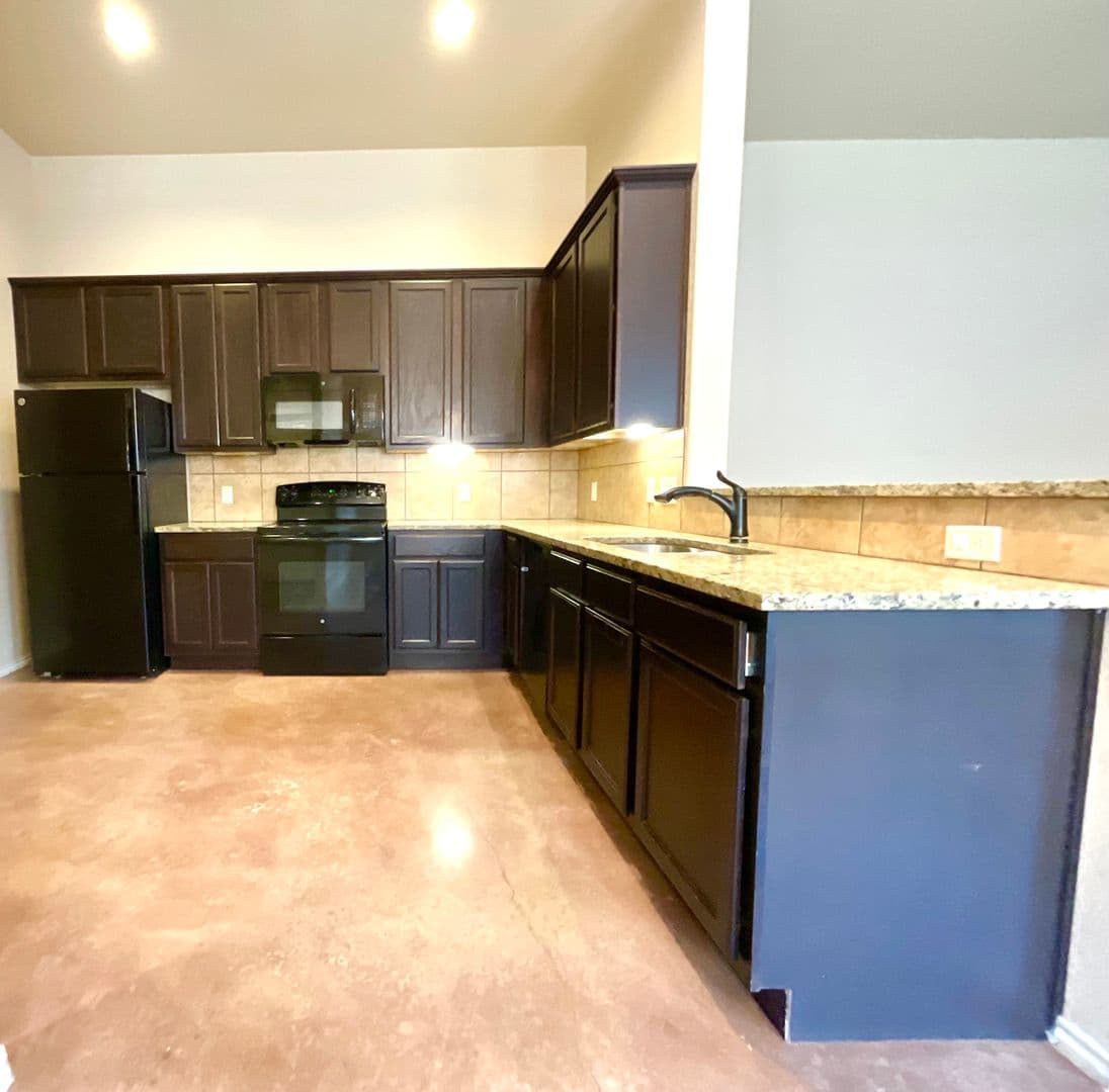 New Braunfels House: 2575 Pahmeyer Road