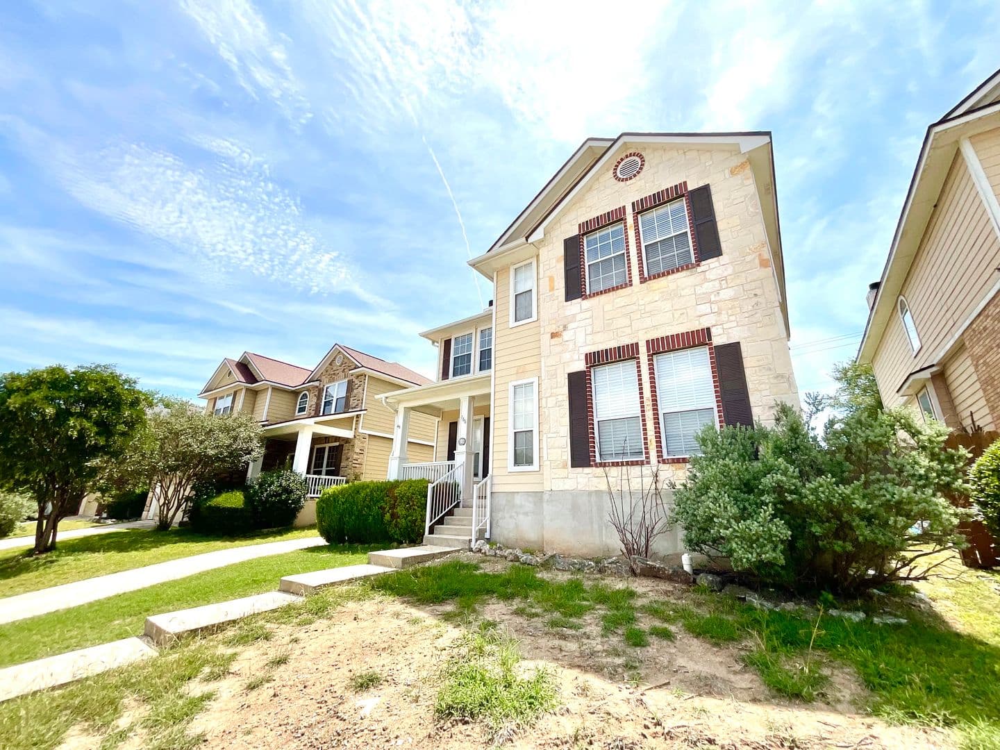 San Antonio House: 166 Red Hawk Rdg