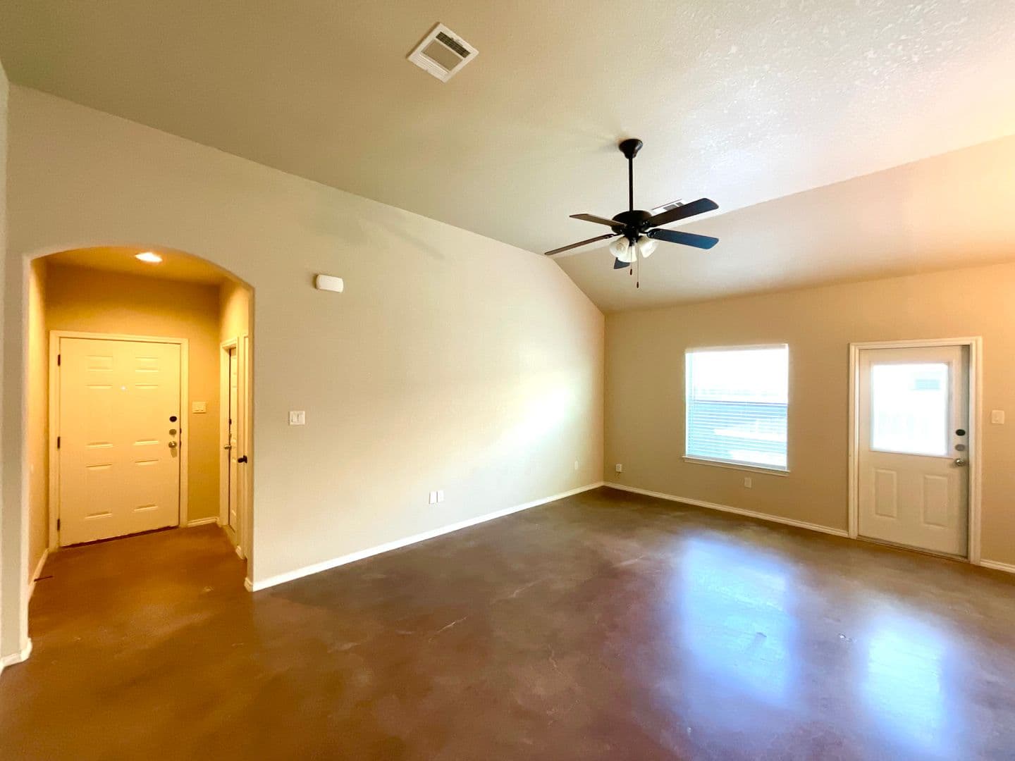 New Braunfels House: 2575 Pahmeyer Road