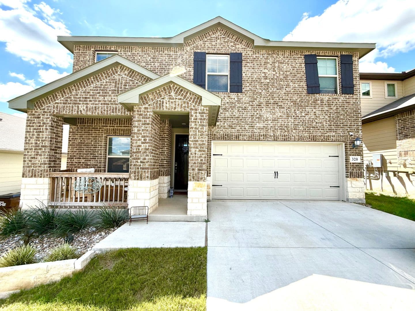 Cibolo House: 320 Goodfella Ave