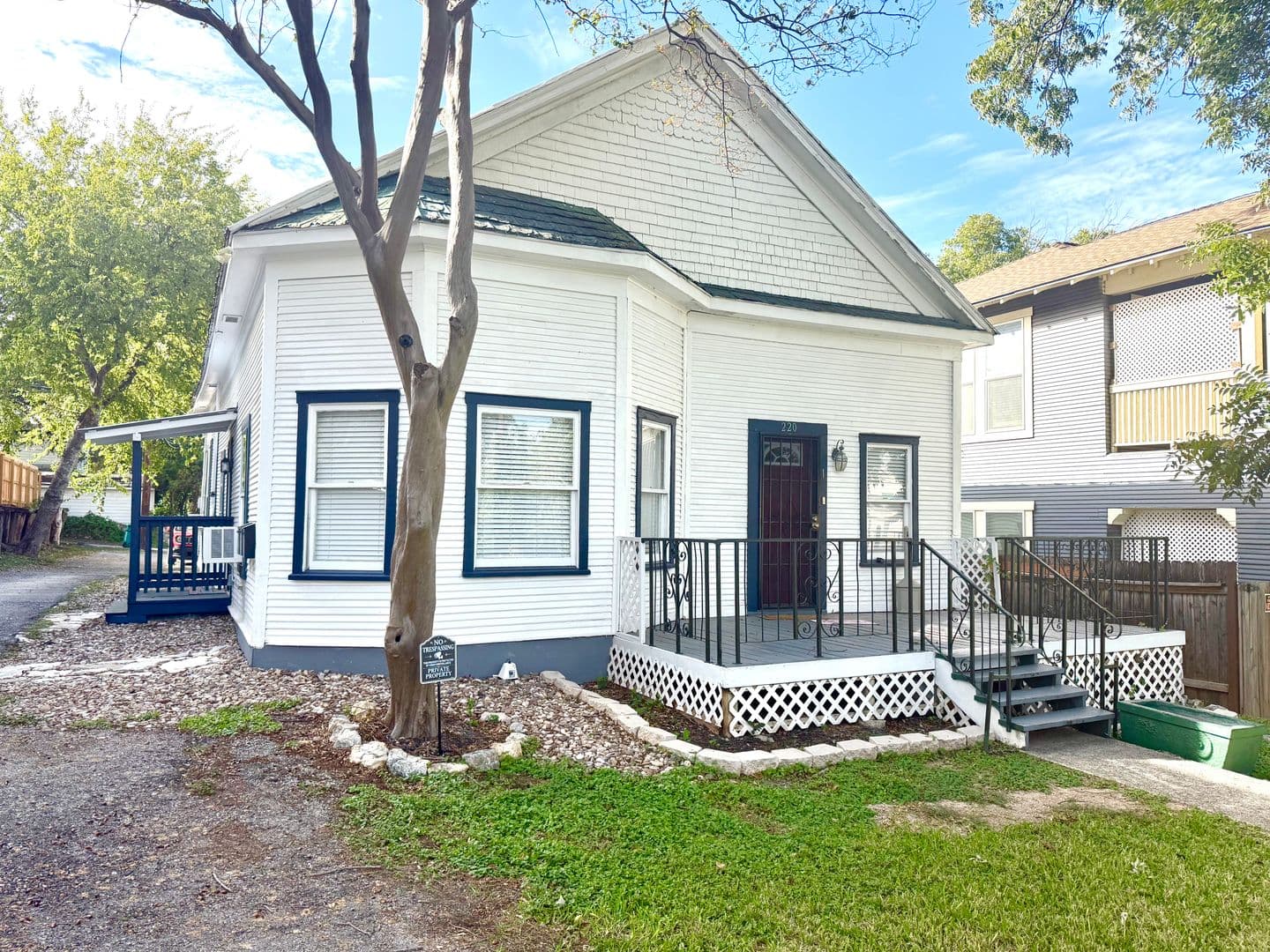 San Antonio Apartment: 222 Army Boulevard