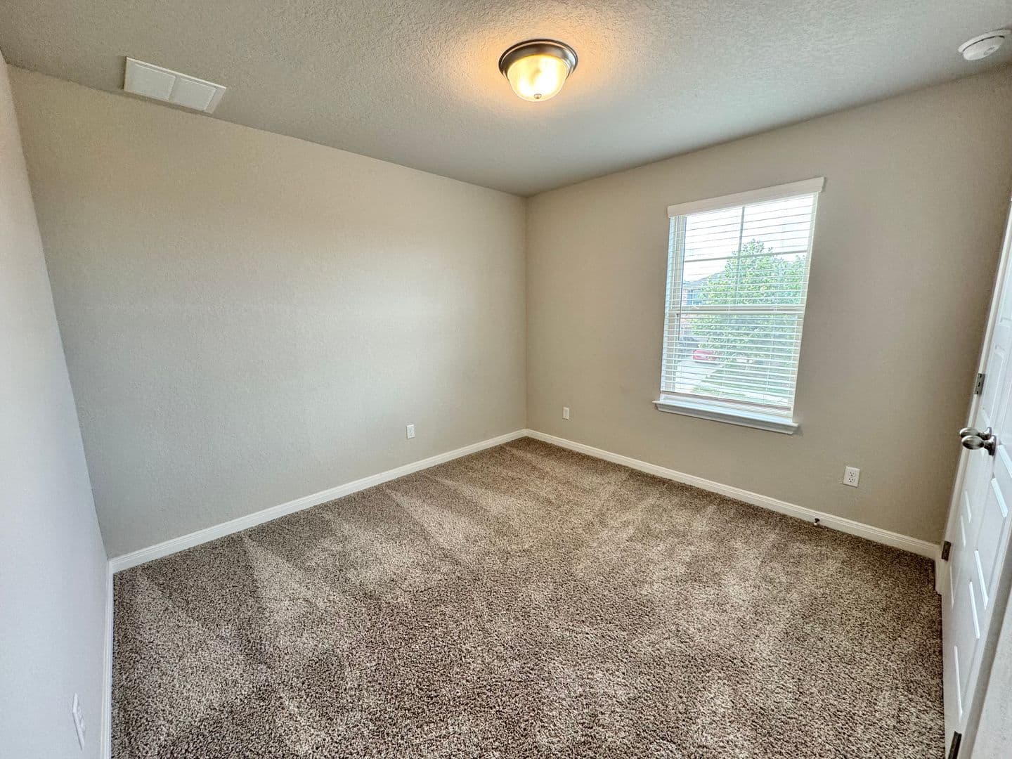 Cibolo House: 320 Goodfella Ave