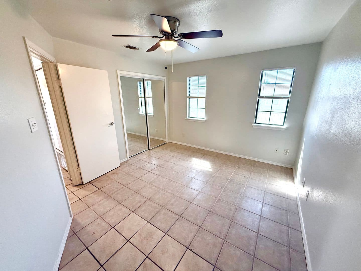 Converse Apartment: 509 Meadow Forge