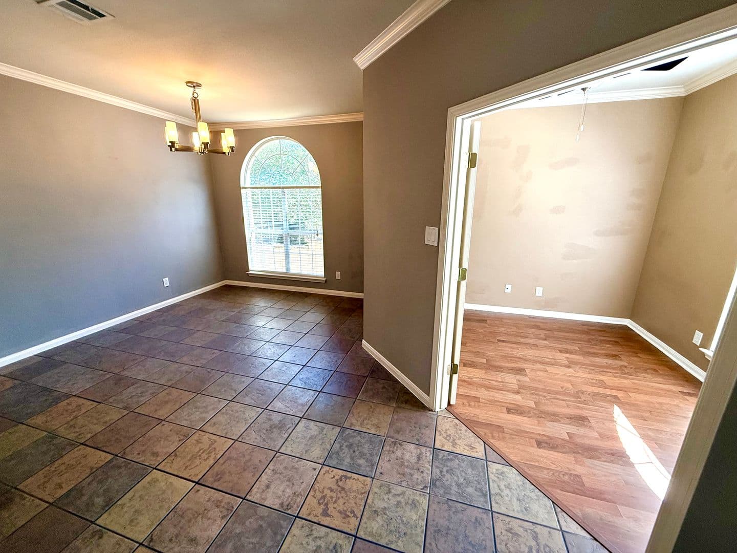 San Antonio House: 807 Windhurst