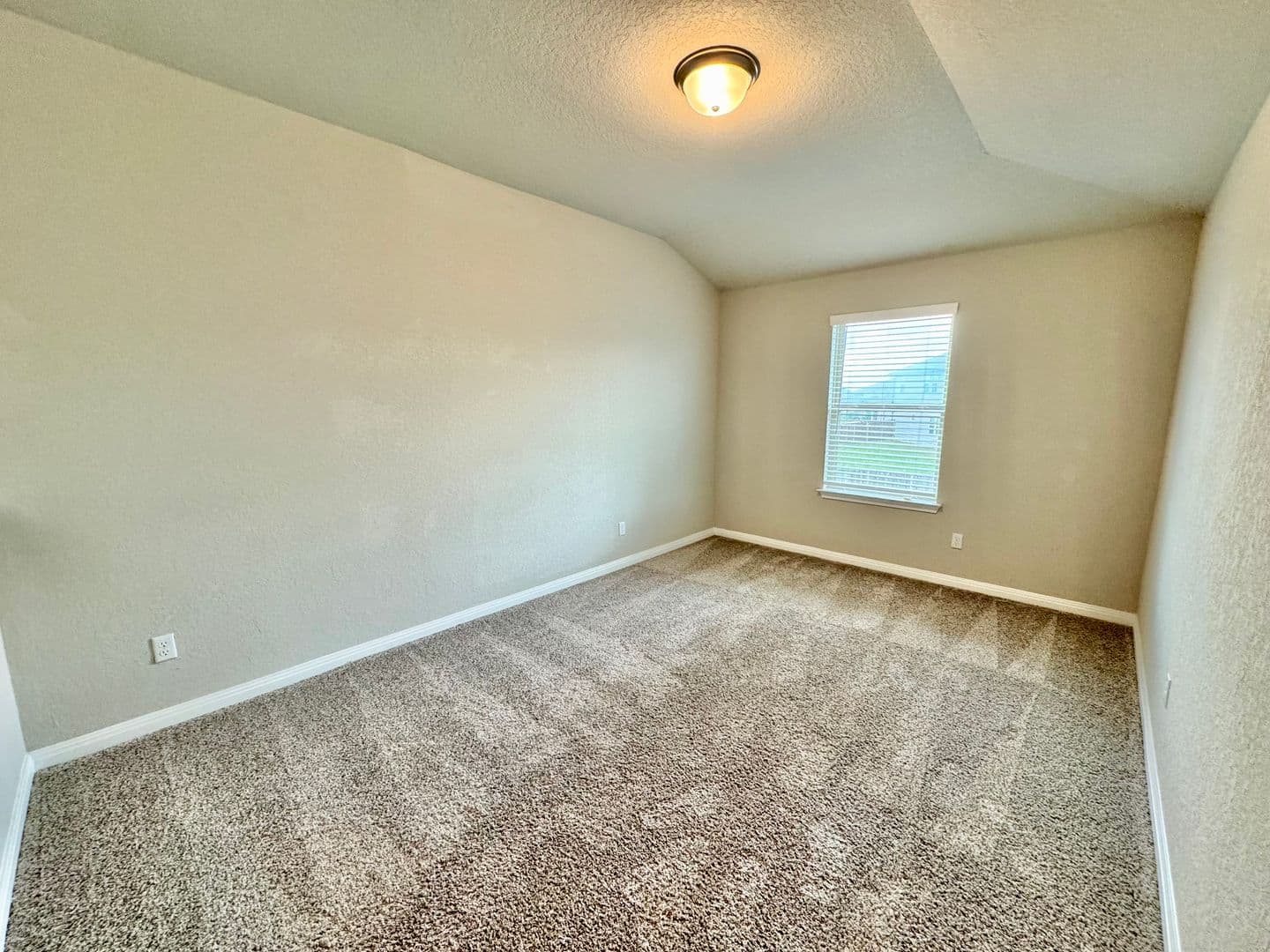 Cibolo House: 320 Goodfella Ave