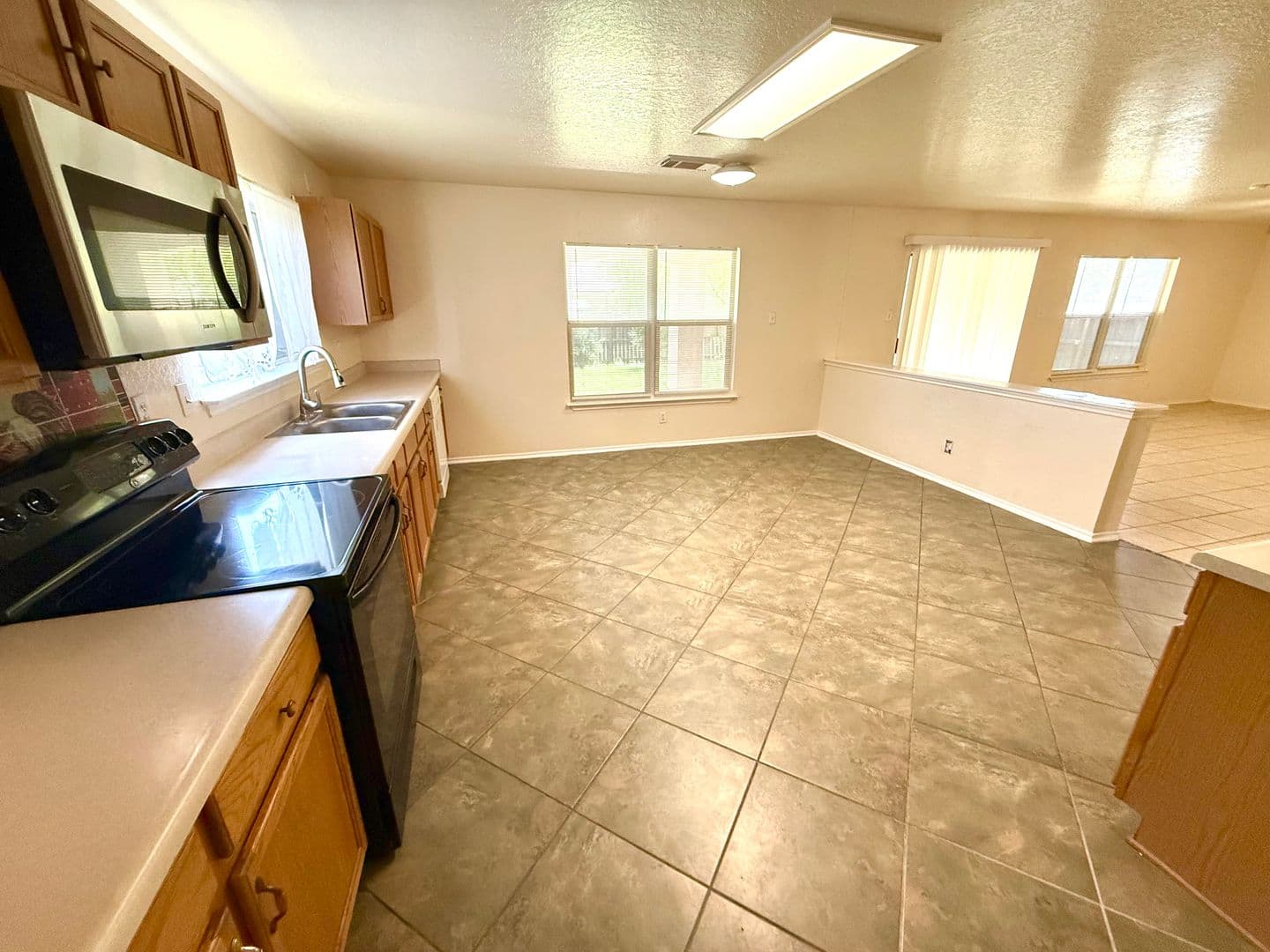 San Antonio House: 5006 Coral Flounder