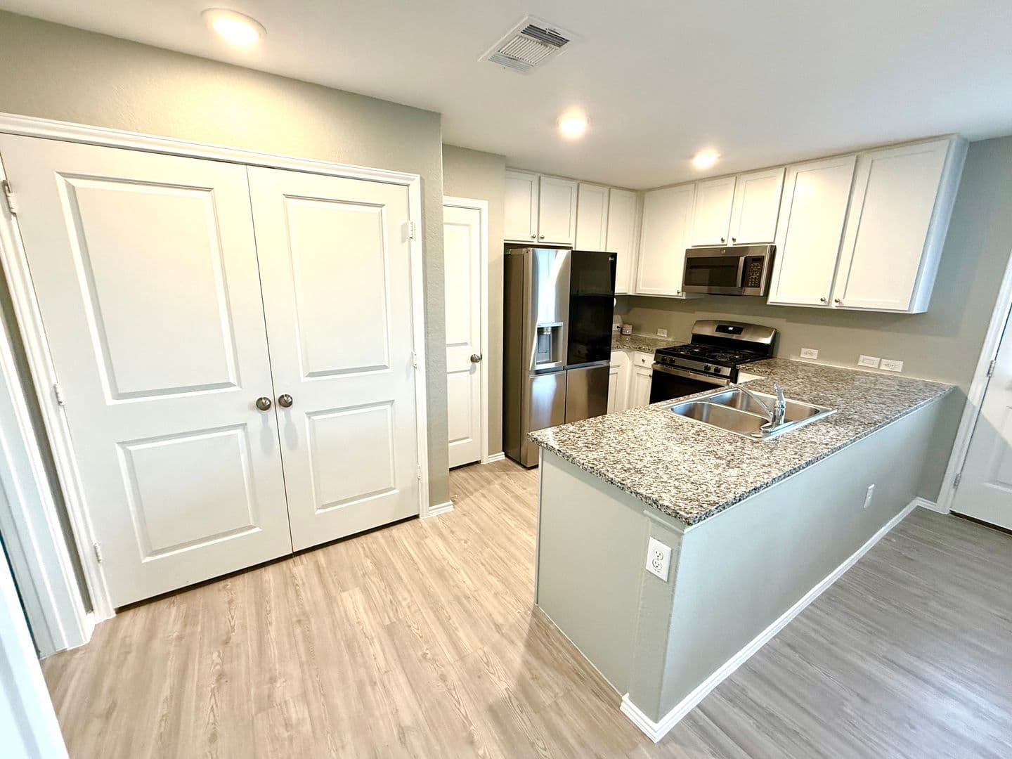 San Antonio House: 13436 Homestead Way
