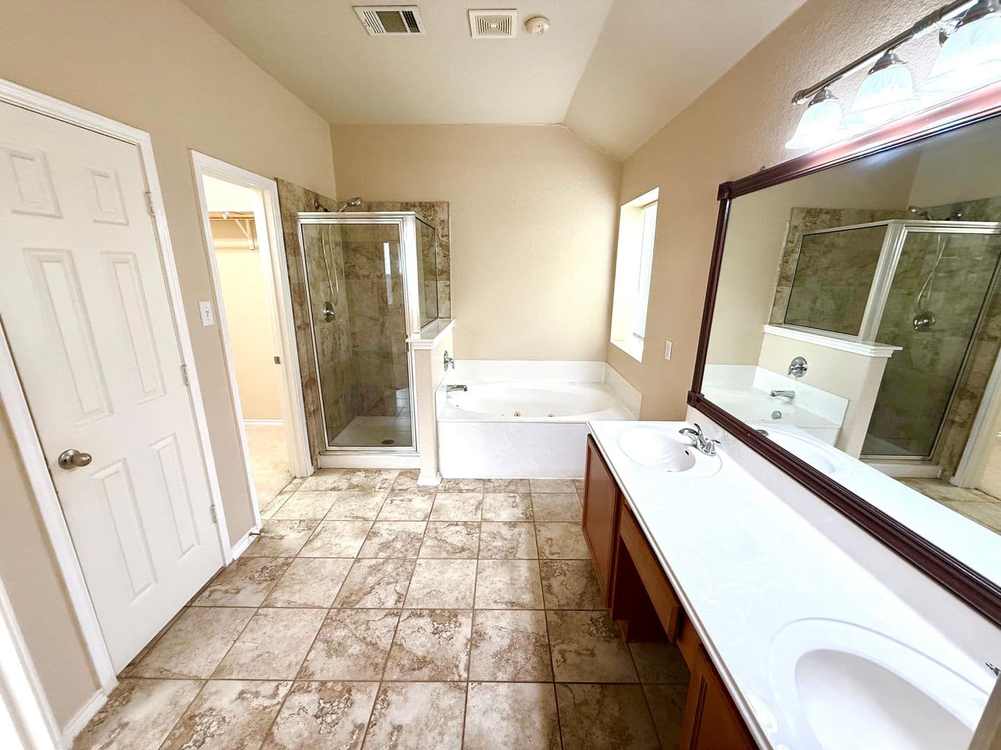 San Antonio House: 9614 Ed Wiseman Trail