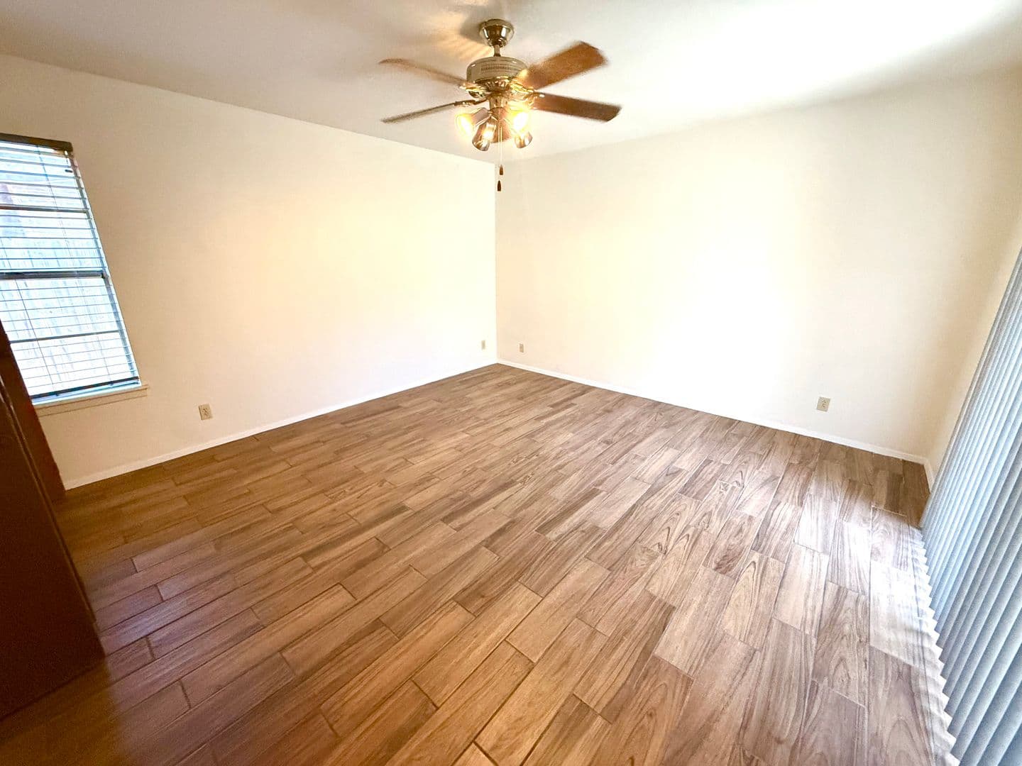 San Antonio House: 4922 Lambeth Dr