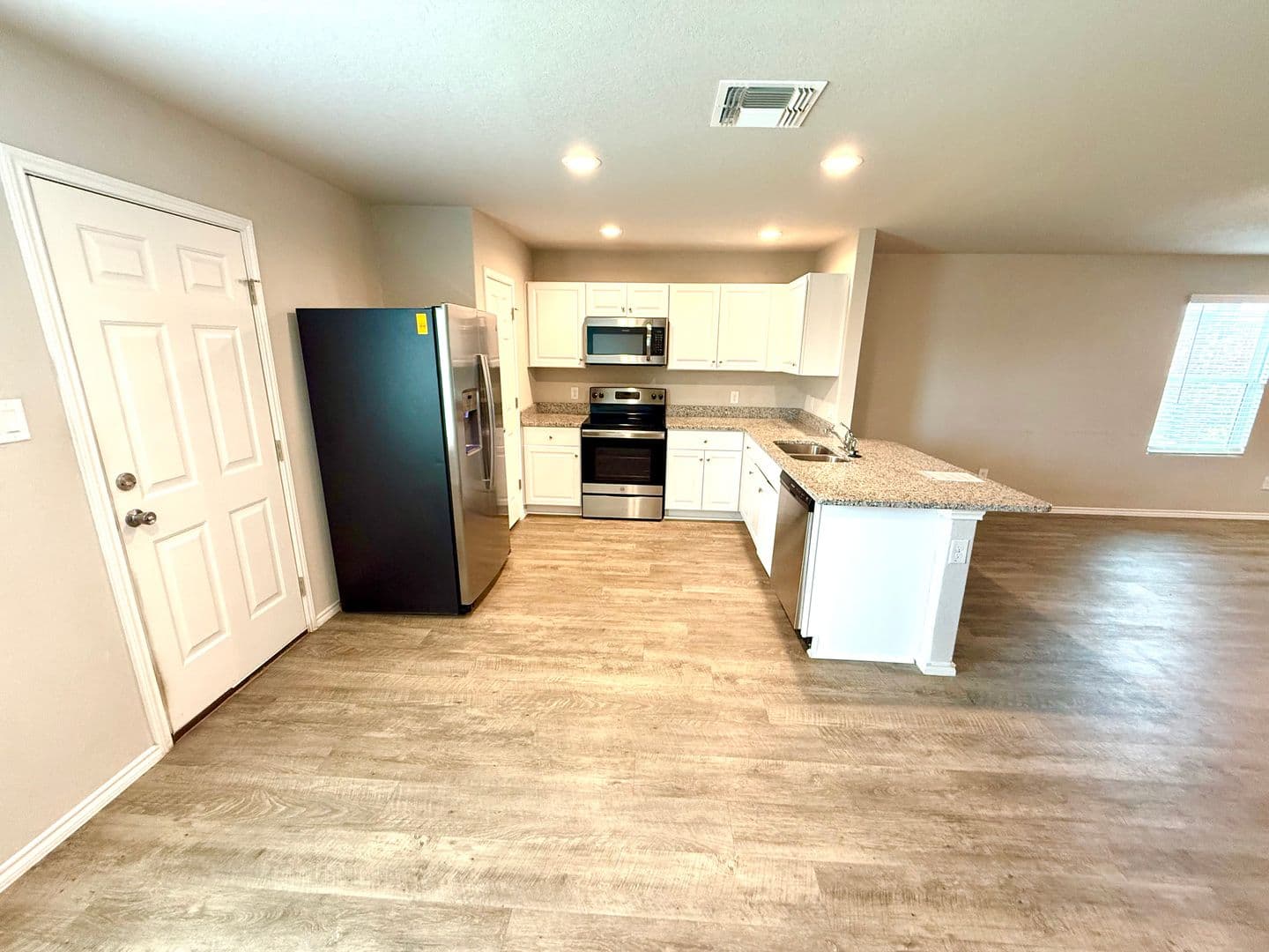 San Antonio House: 7614 Crestway Ridge