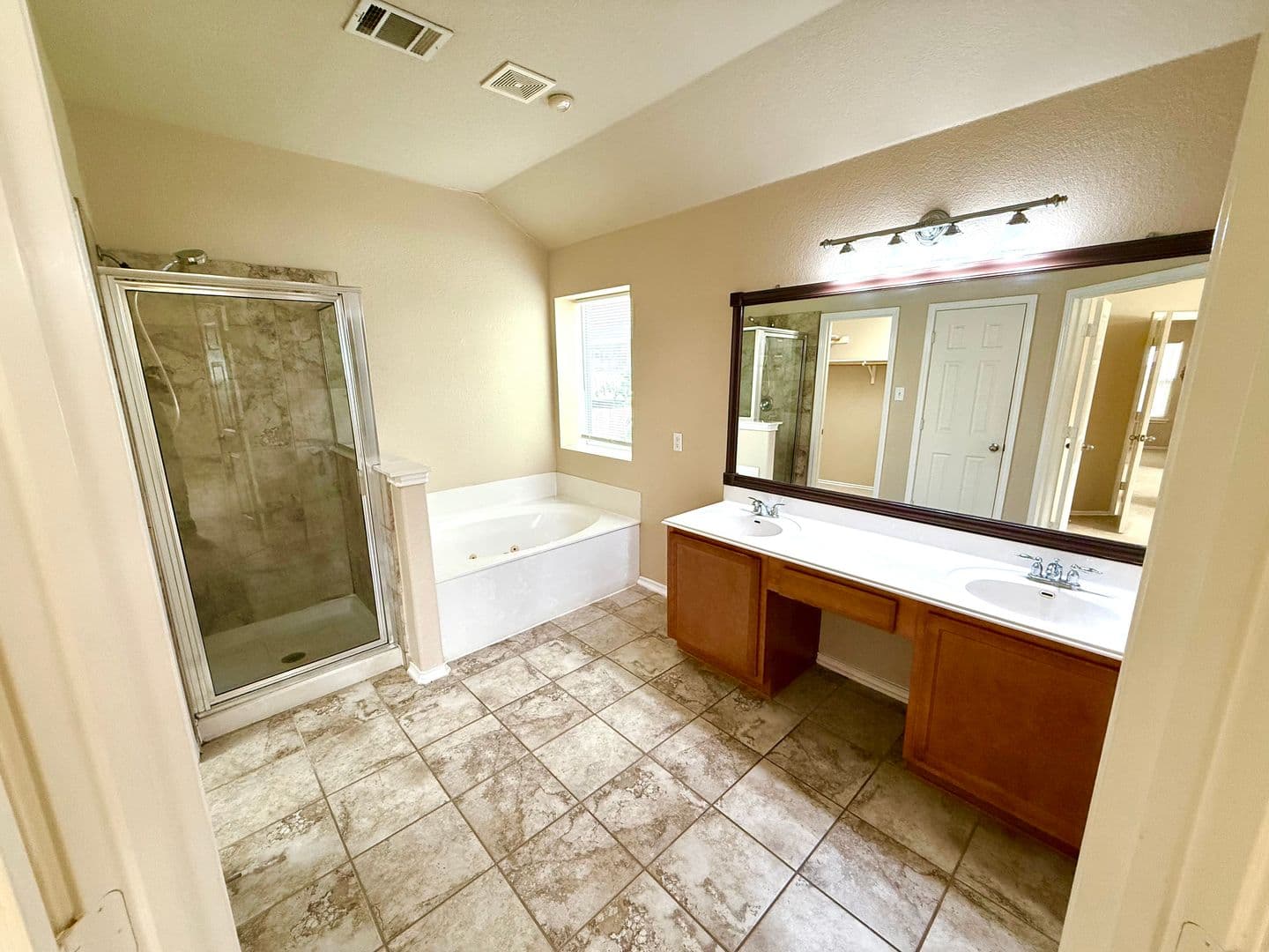 San Antonio House: 9614 Ed Wiseman Trail