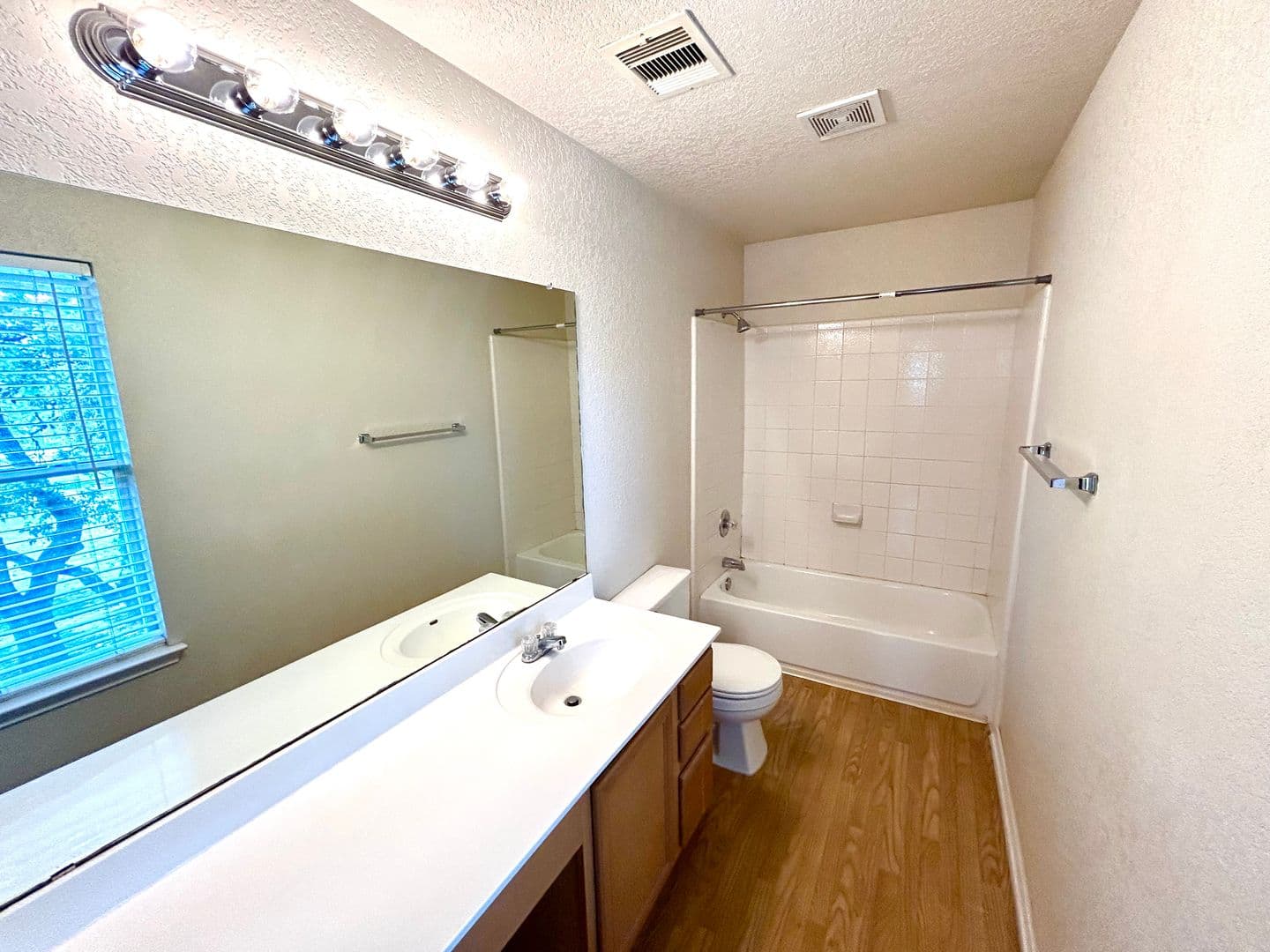 San Antonio House: 110 Jetlyn Dr.