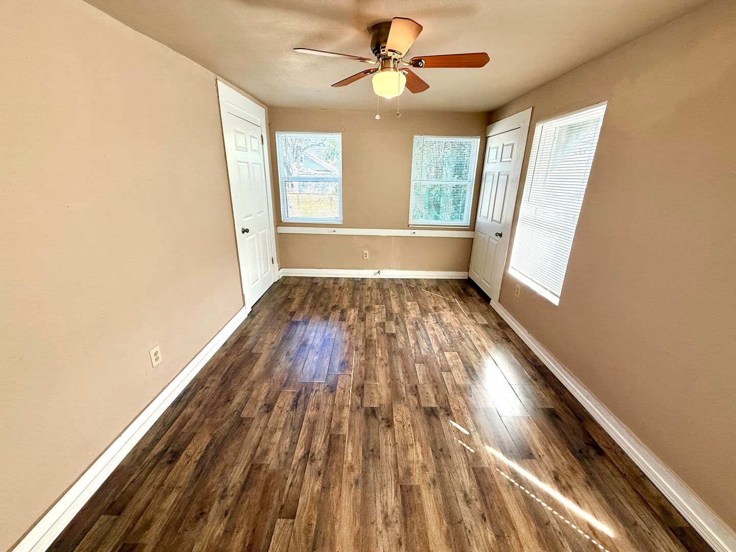 San Antonio Townhome: 1137 W Ashby Pl