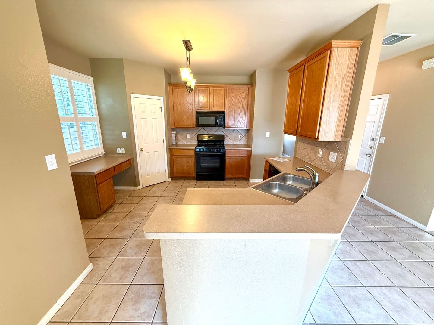 San Antonio House: 842 Windhurst