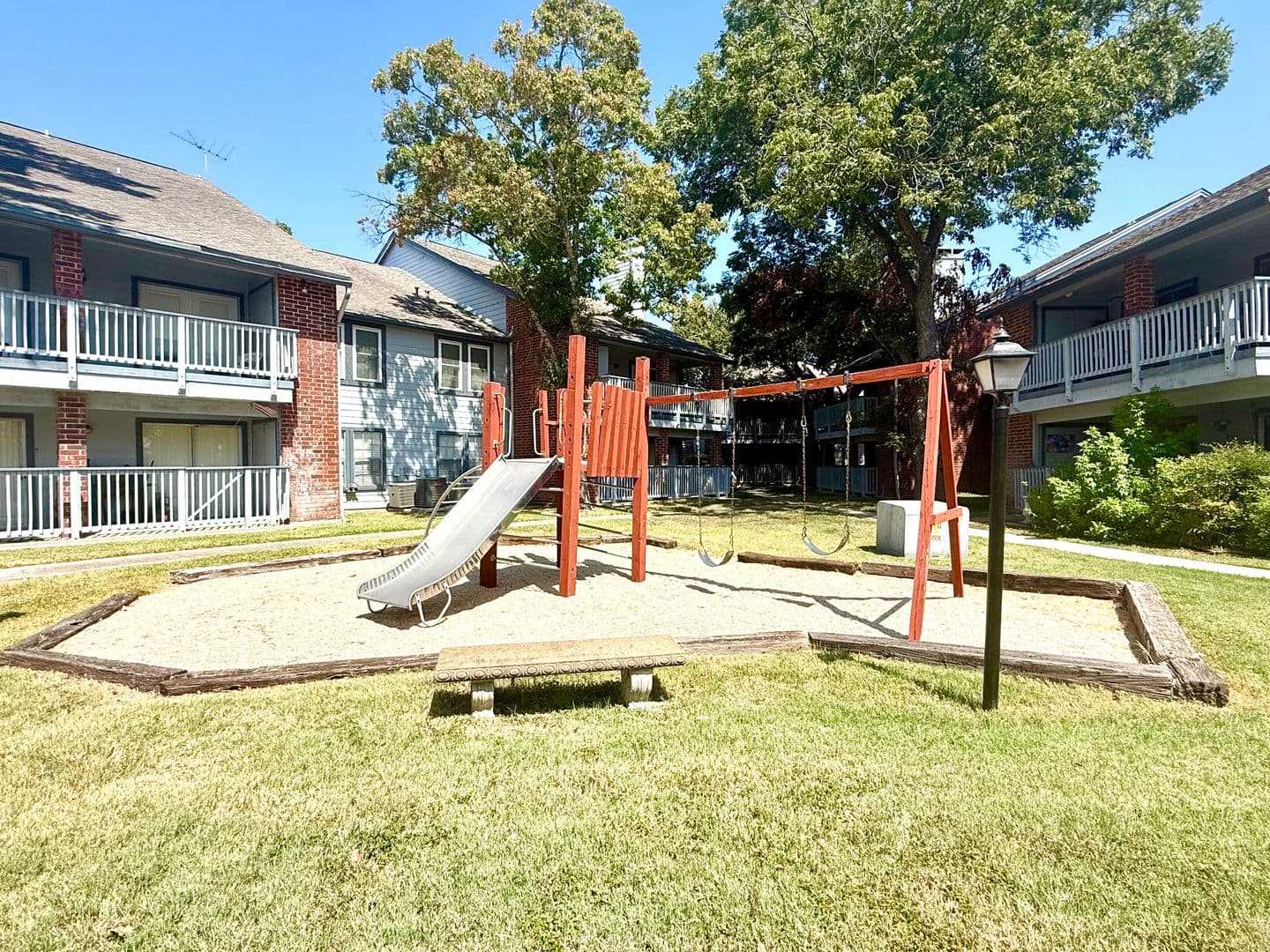 San Antonio House: 14343 Judson Rd APT 407