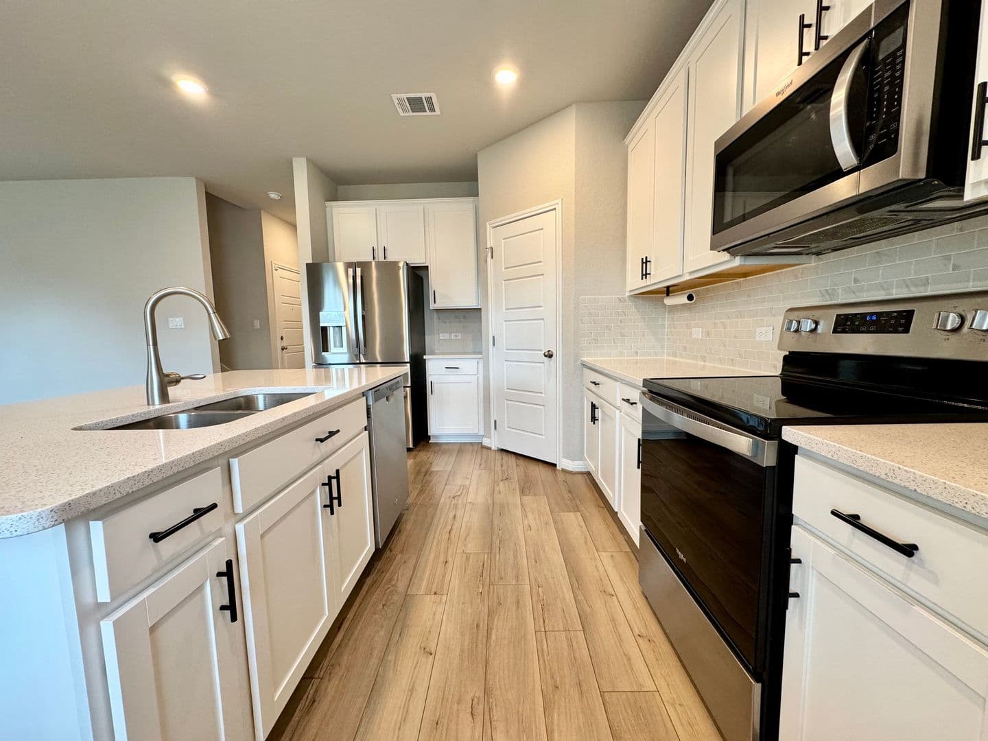 Cibolo House: 320 Goodfella Ave