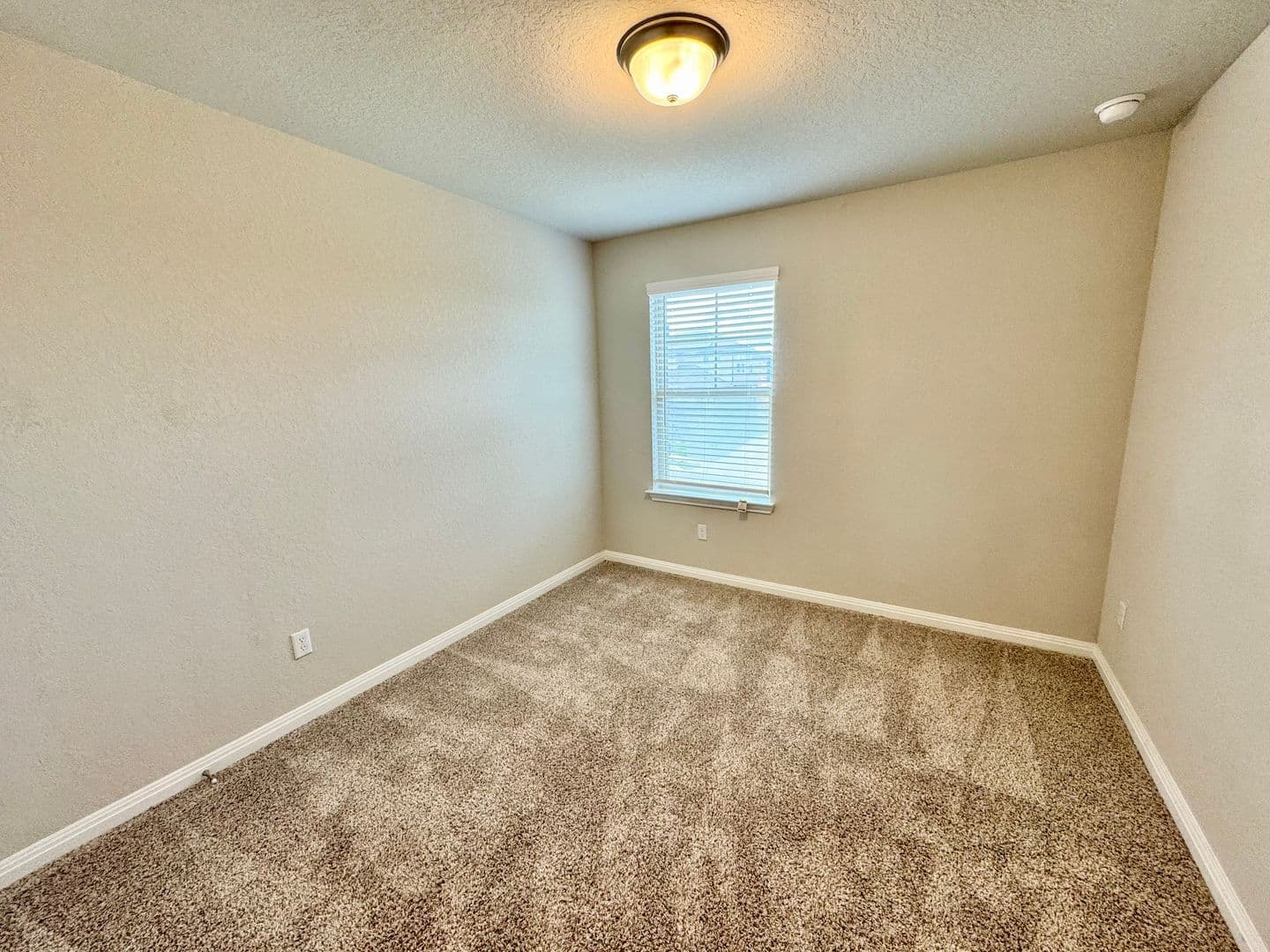 Cibolo House: 320 Goodfella Ave