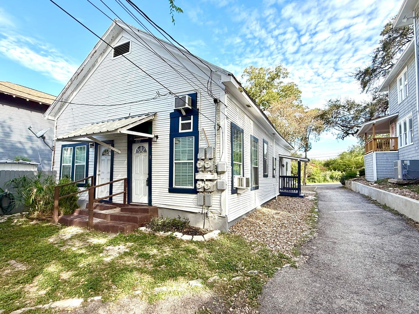 San Antonio Apartment: 222 Army Boulevard