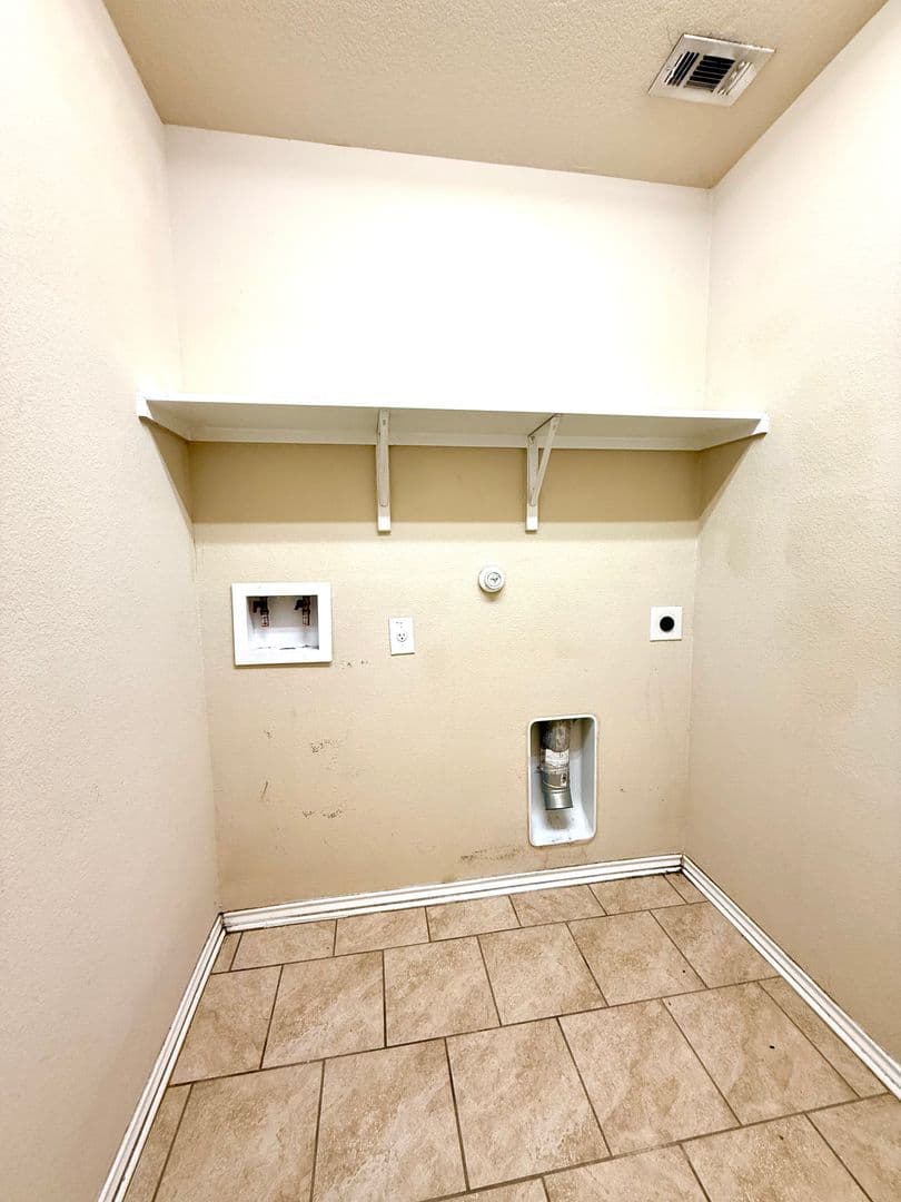 San Antonio House: 7118 Pandora Way