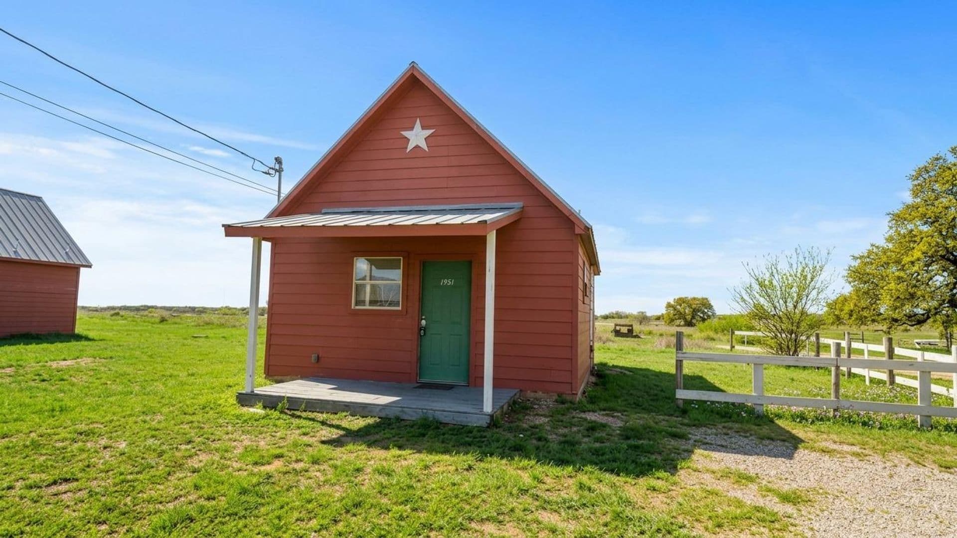 Floresville Apartment: 573 Texas 97