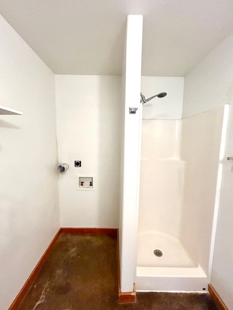 Floresville Apartment: 573 Texas 97