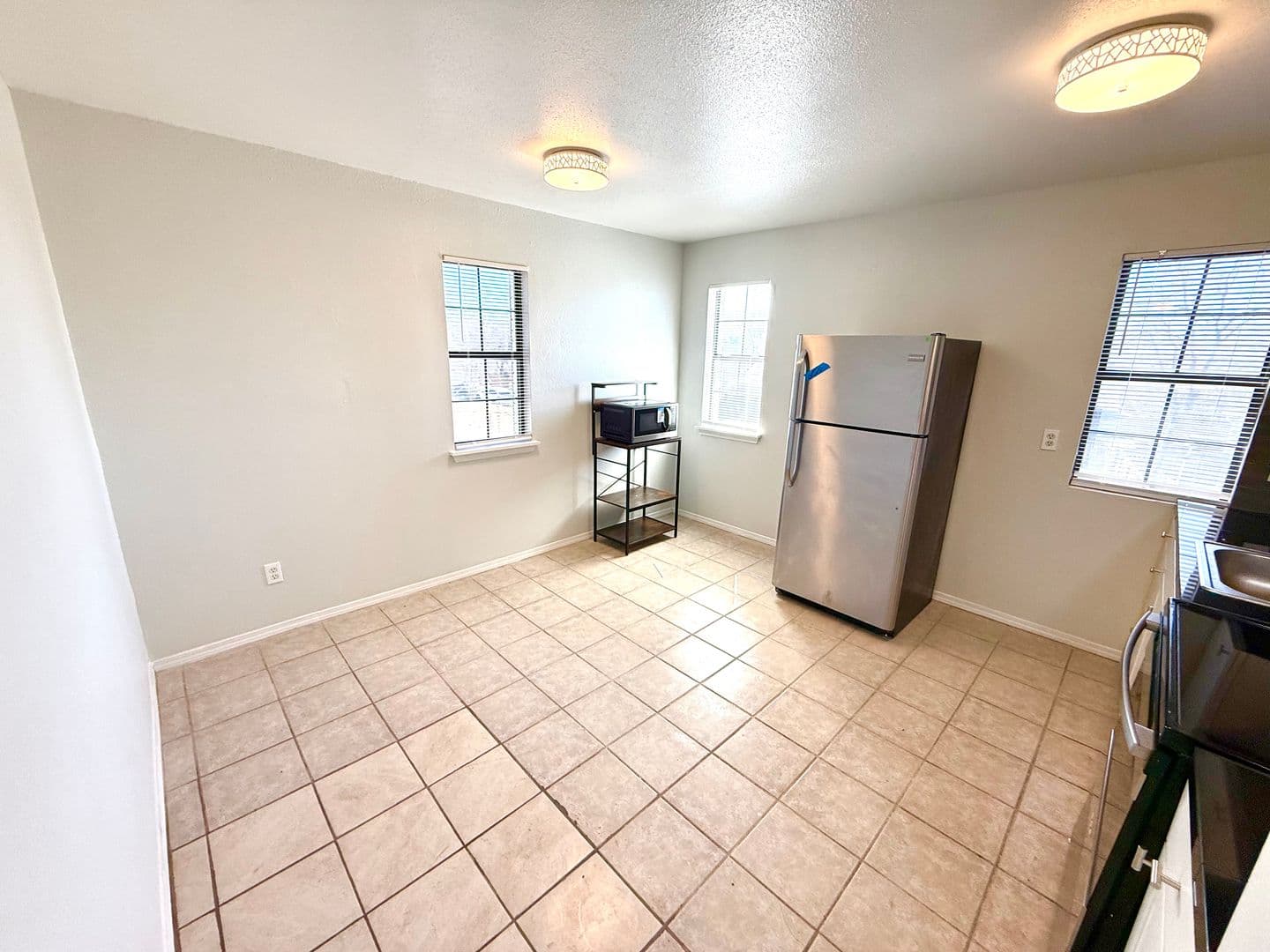 Converse Apartment: 509 Meadow Forge