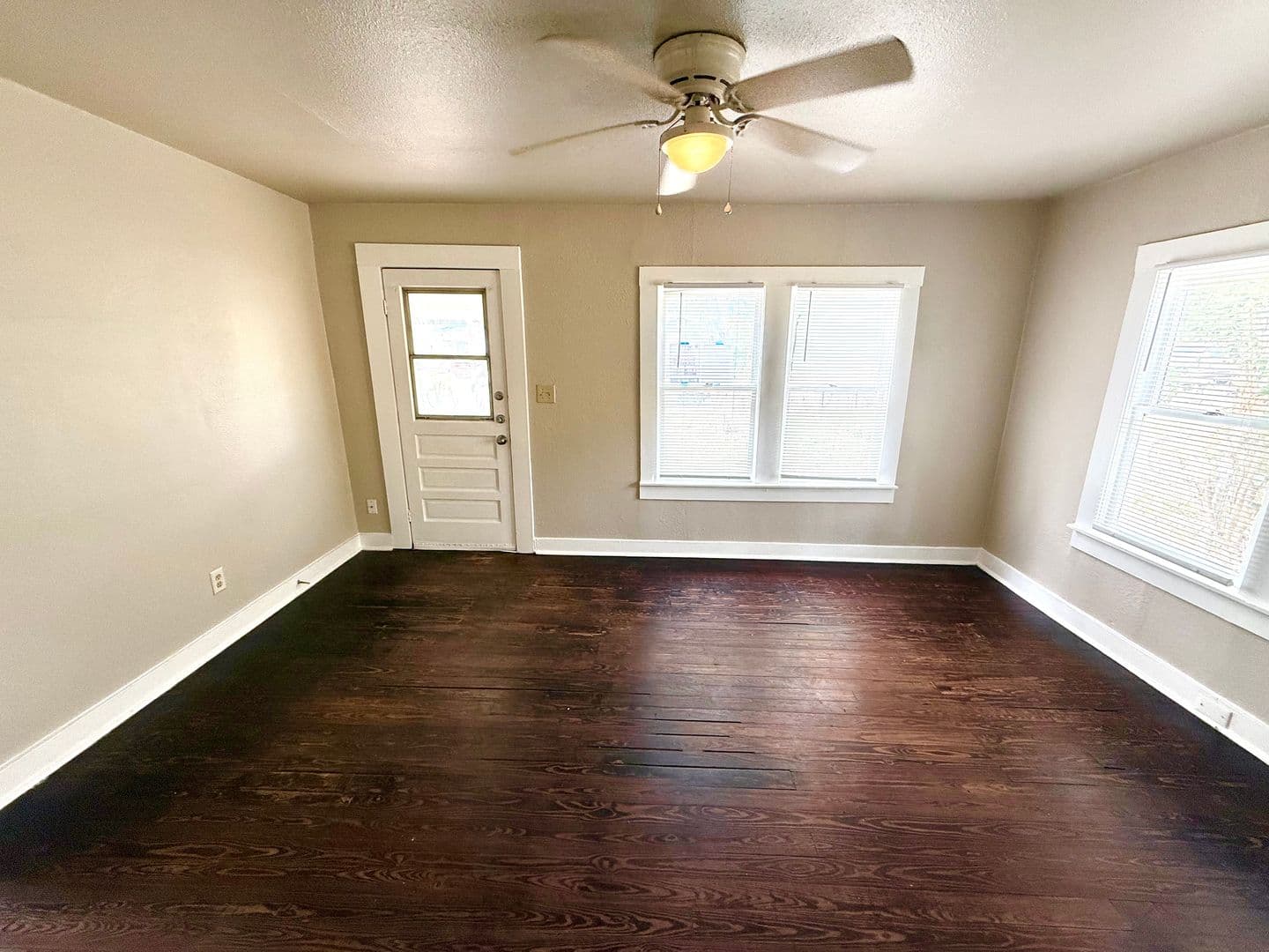 San Antonio House: 515 Lincolnshire