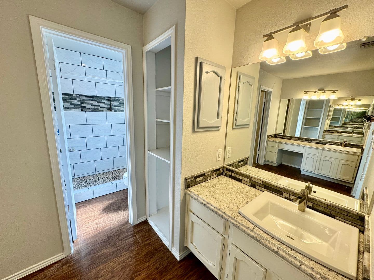 San Antonio House: 4410 Lakebend West Drive