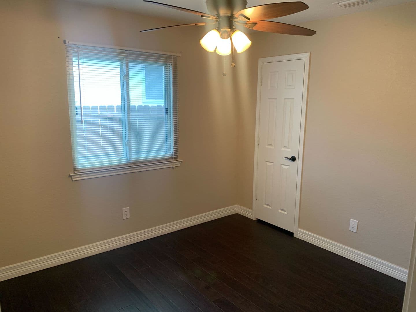 San Antonio House: 12126 Stoney Crown