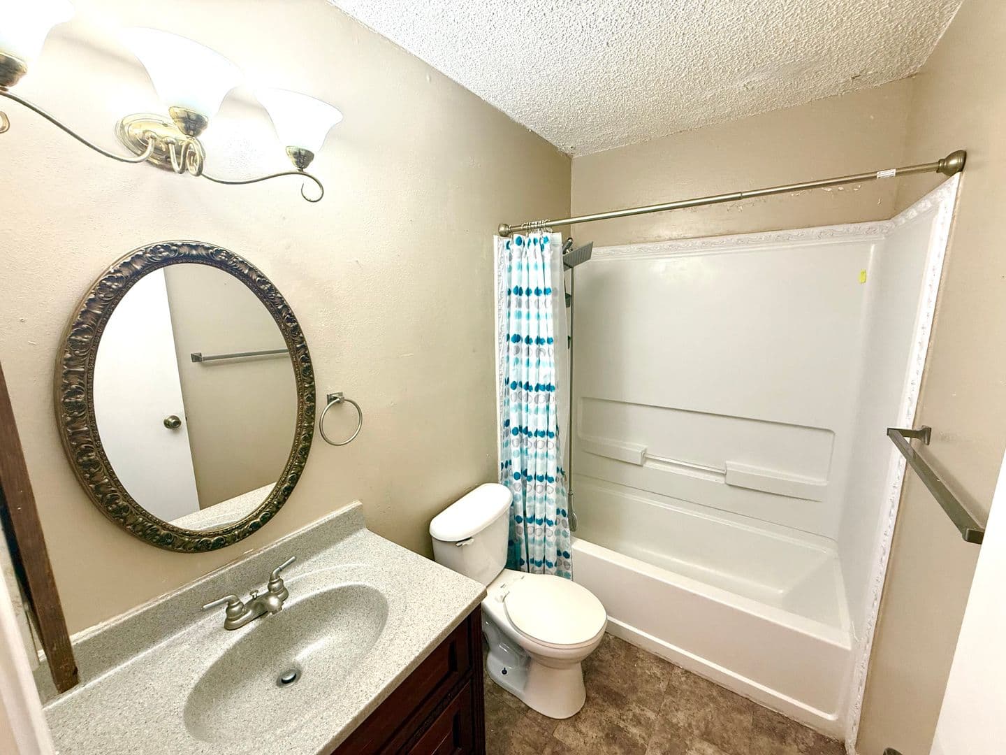 San Antonio House: 10610 Green Vista Street