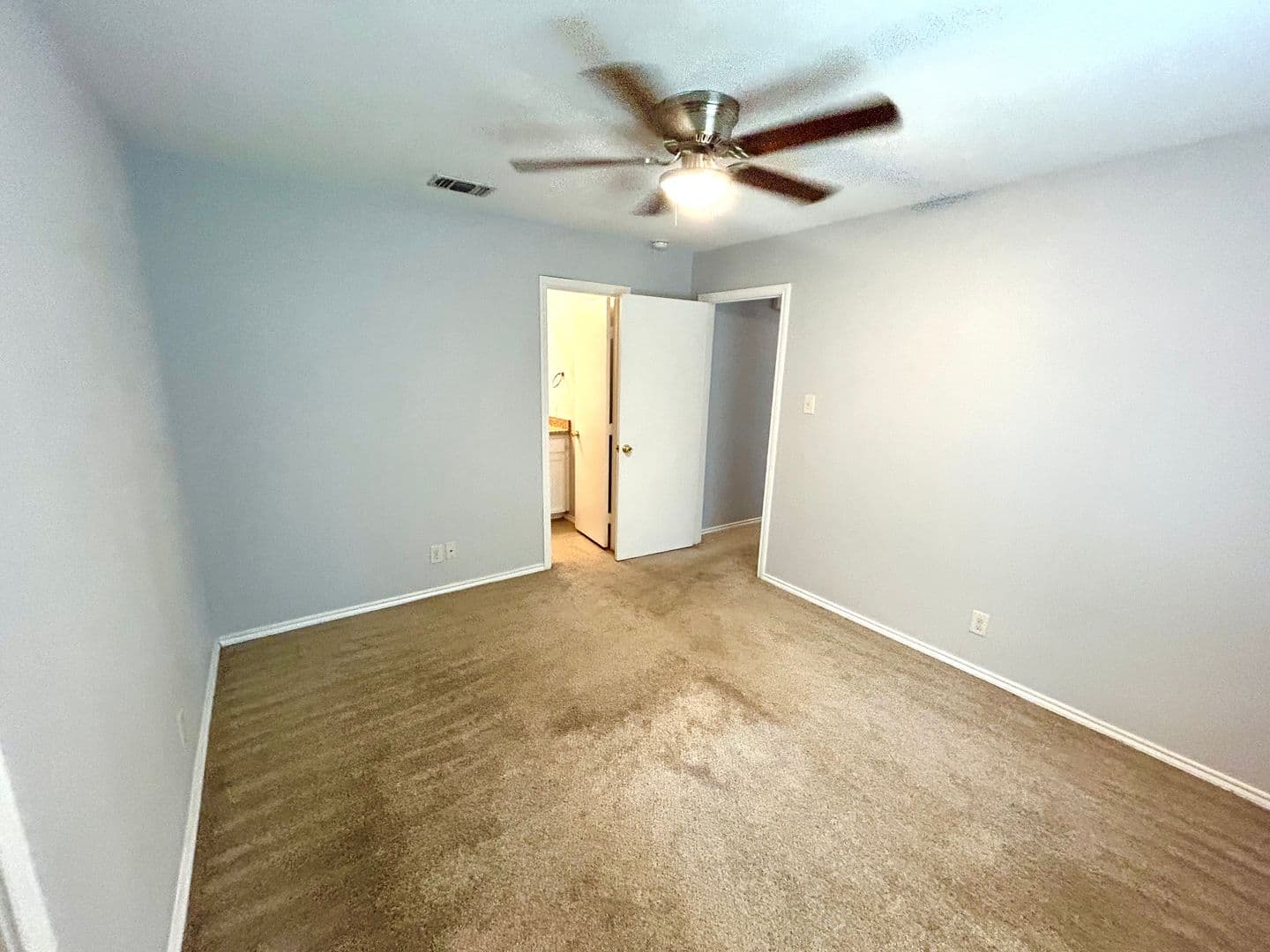 San Antonio Apartment: 810 Station Street