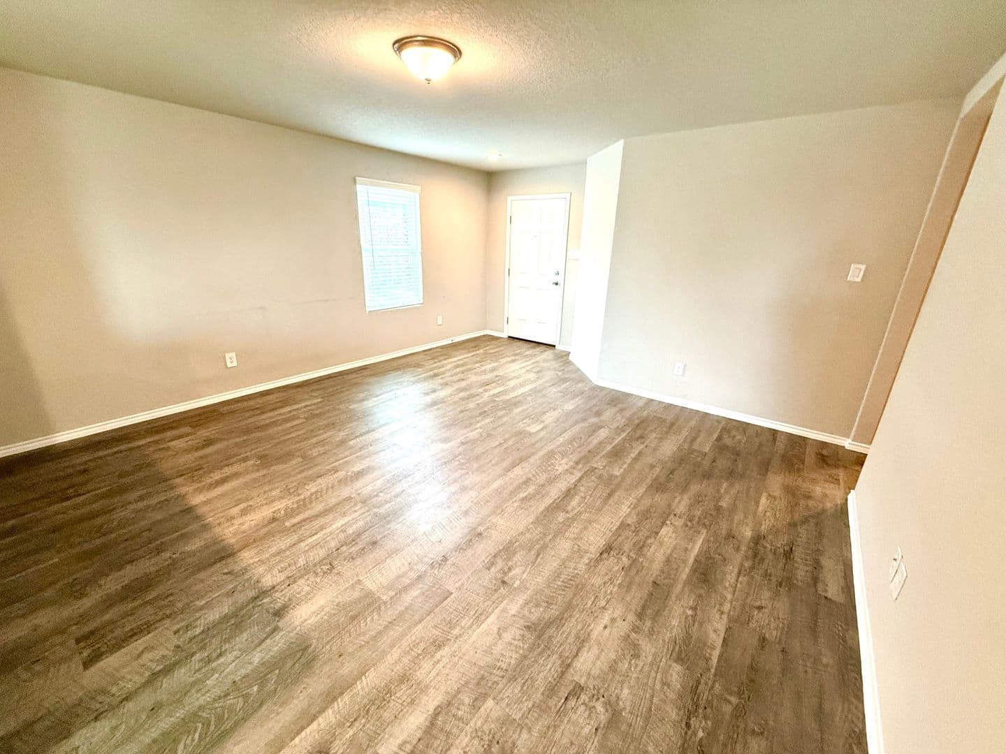 San Antonio House: 7614 Crestway Ridge