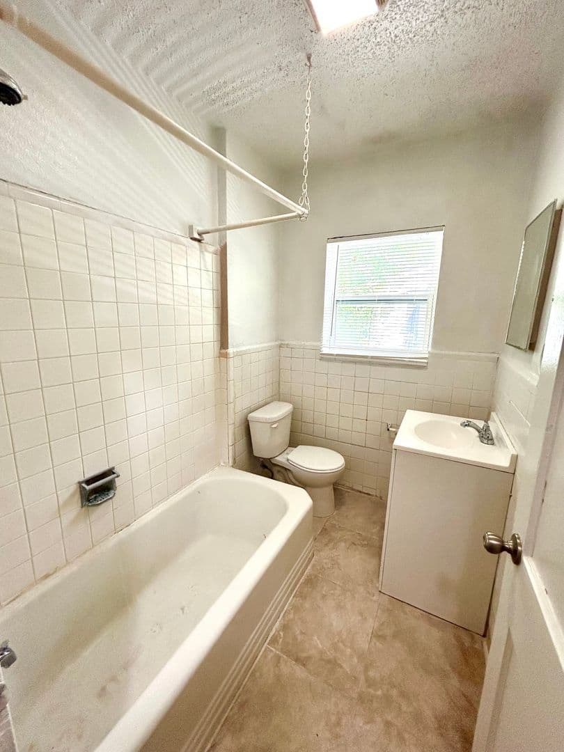 San Antonio House: 617 S Palmetto