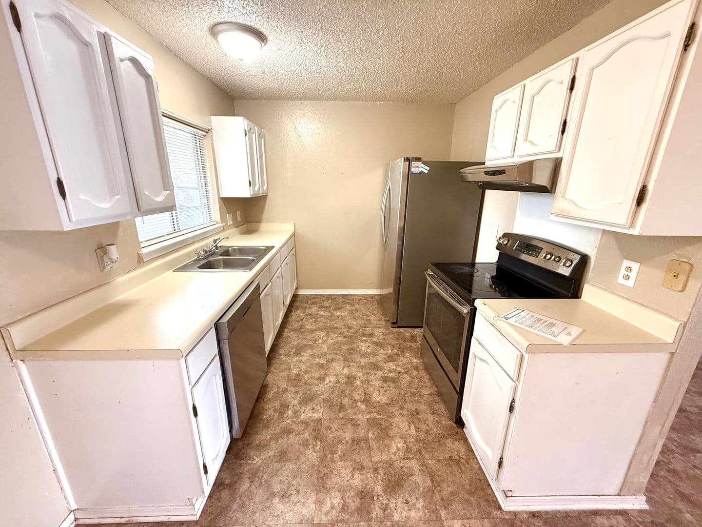 San Antonio House: 10610 Green Vista Street
