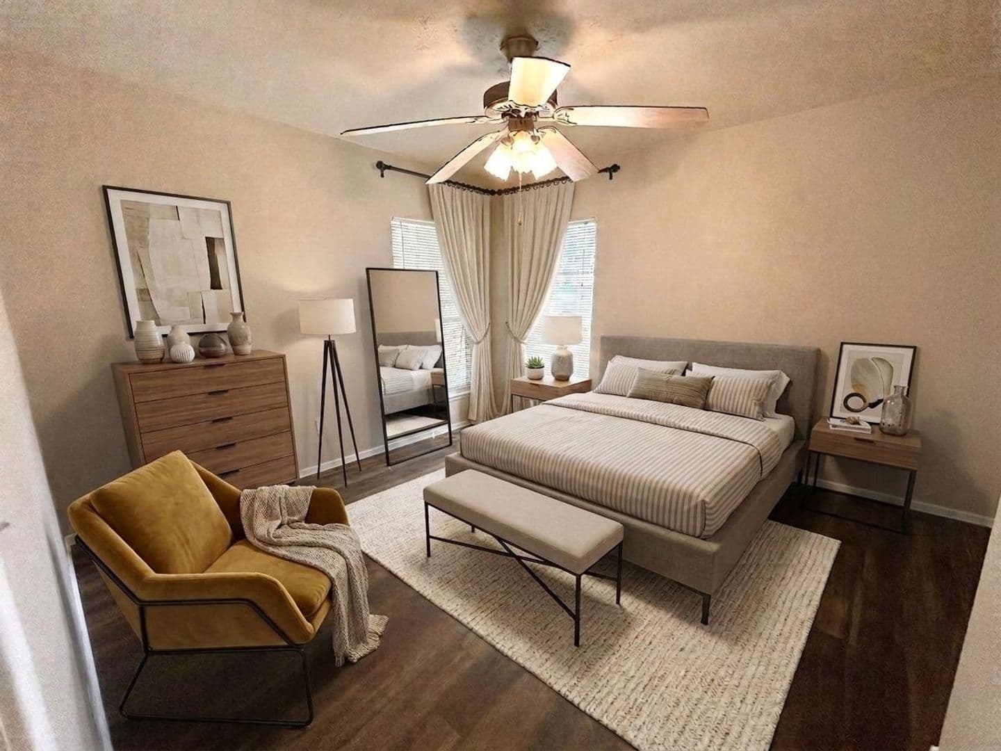 Universal City House: 206 Northview Dr.