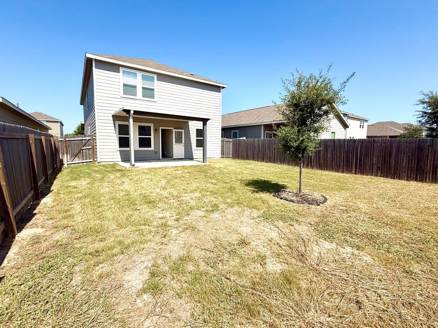 San Antonio House: 12823 Cygnus