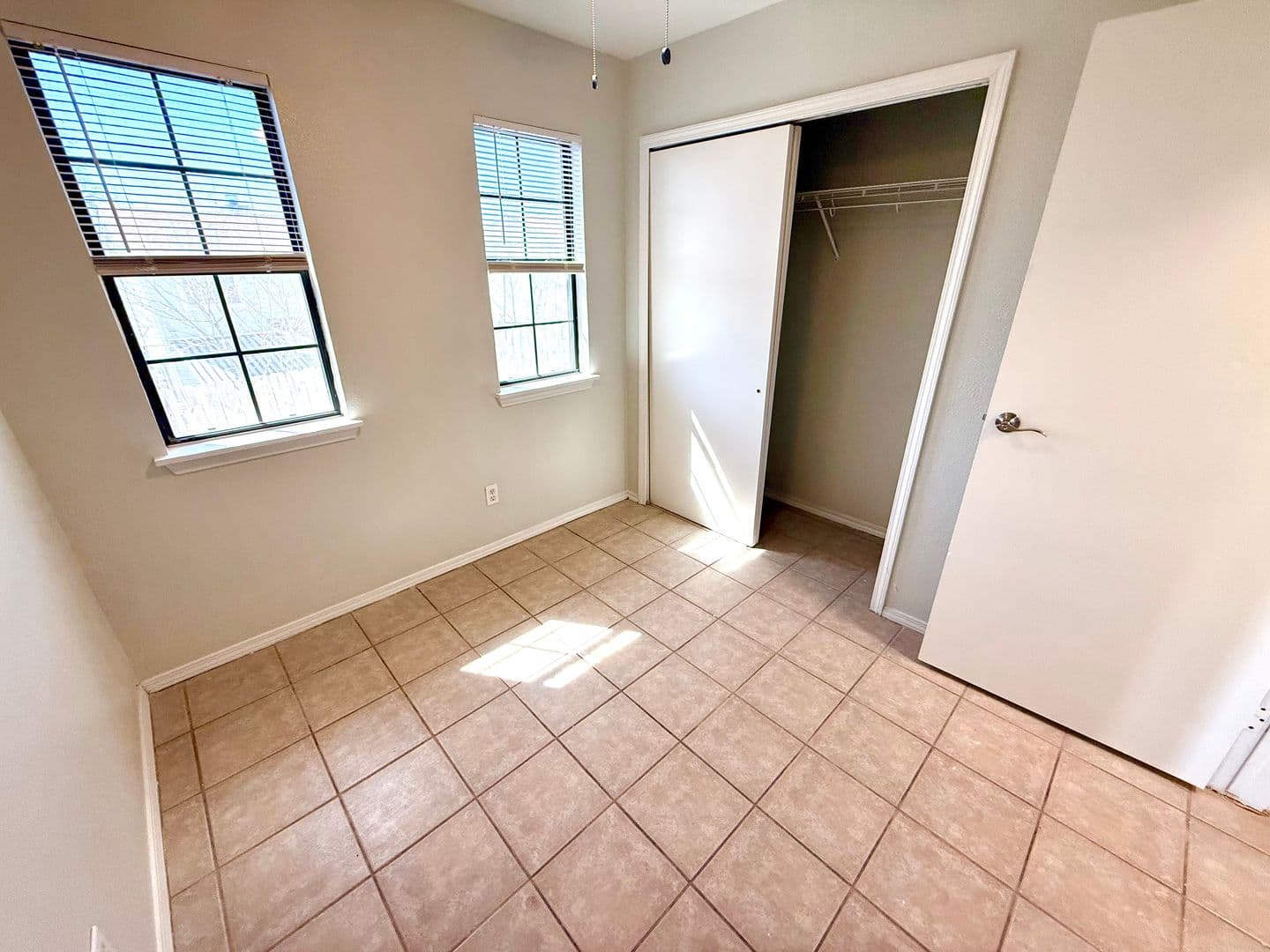 Converse Apartment: 509 Meadow Forge