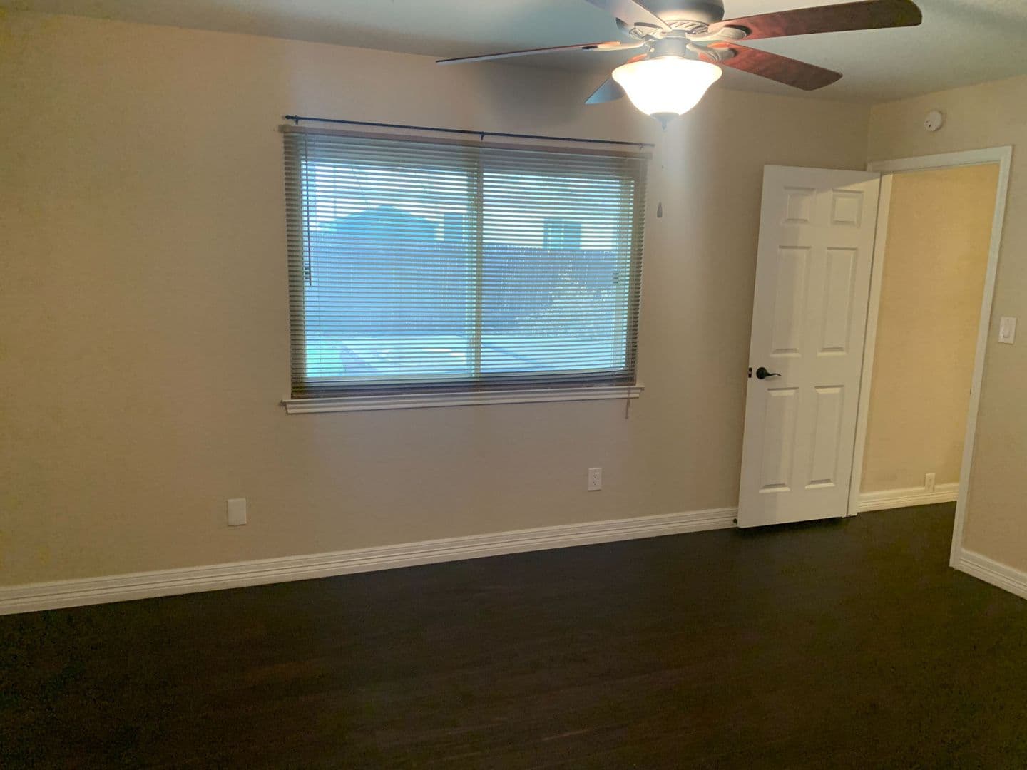 San Antonio House: 12126 Stoney Crown