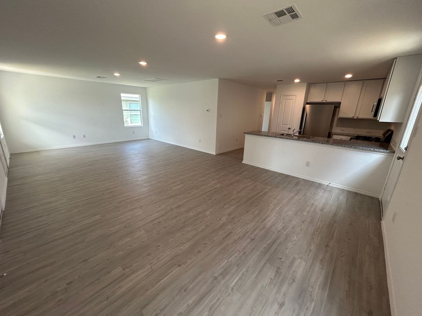 San Antonio House: 9947 Leeds Wheel