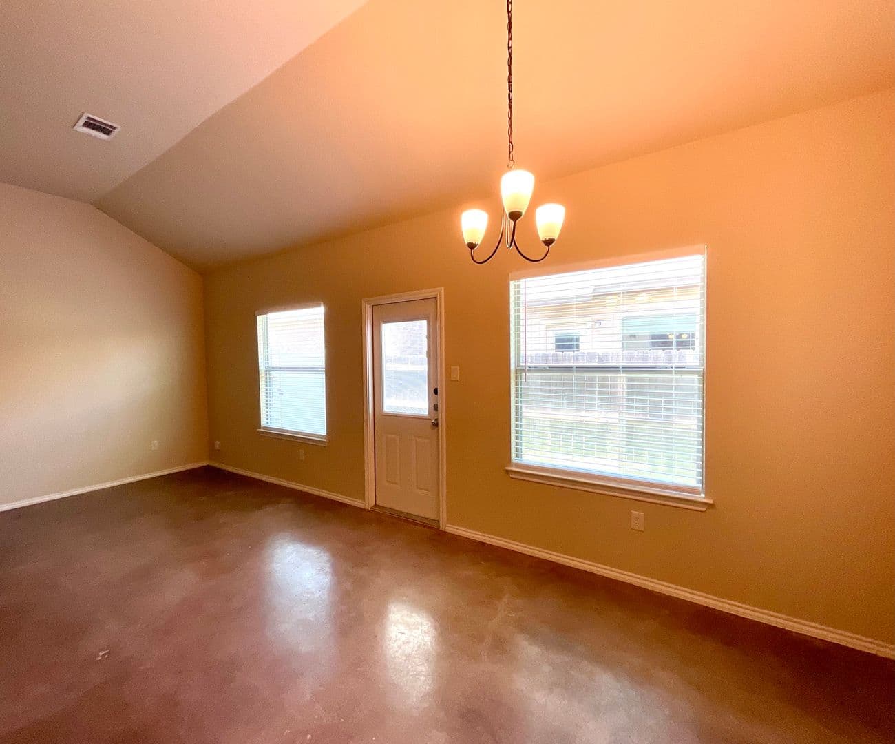 New Braunfels House: 2575 Pahmeyer Road