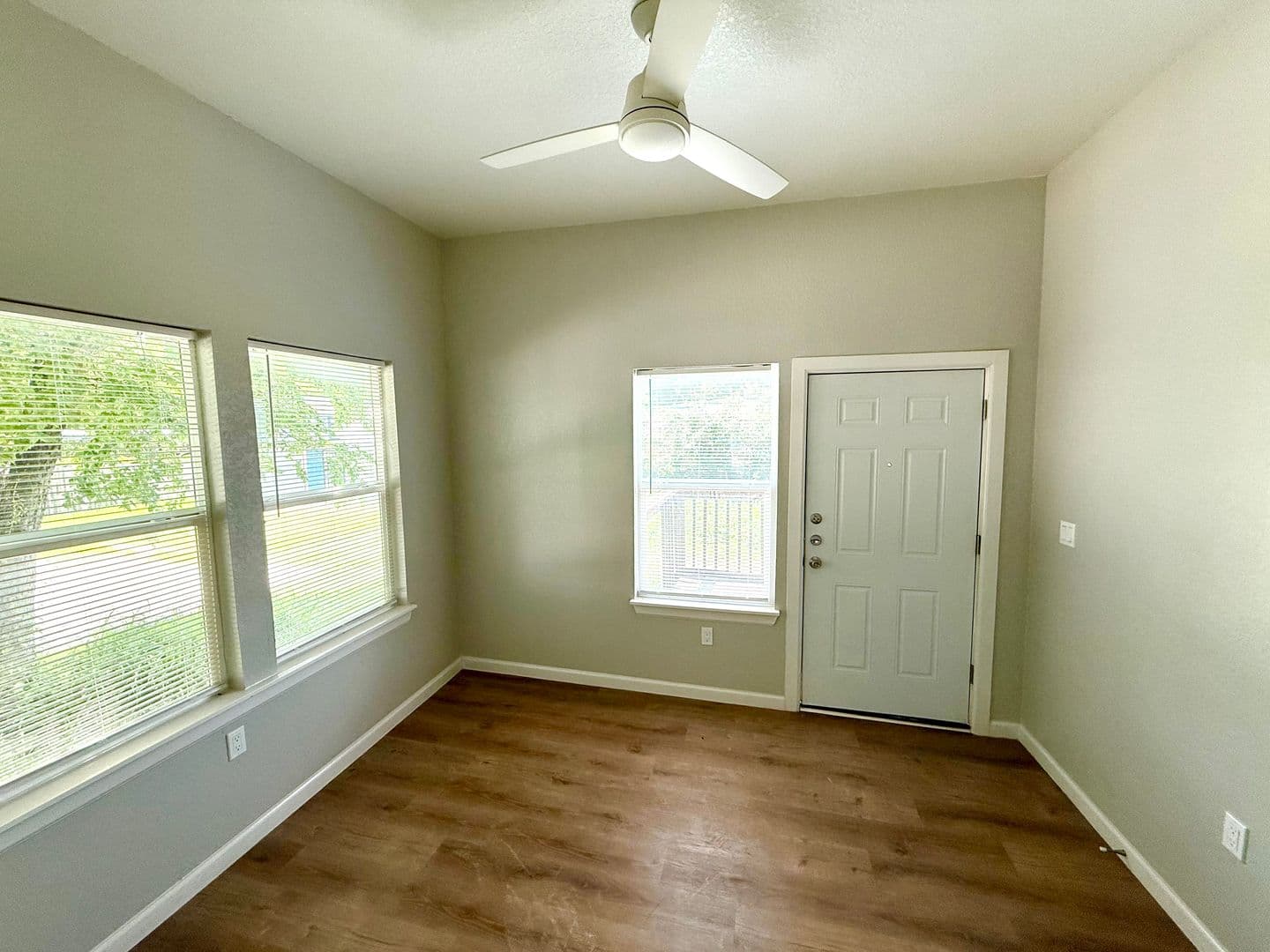 San Antonio Apartment: 2422 West Commerce Street