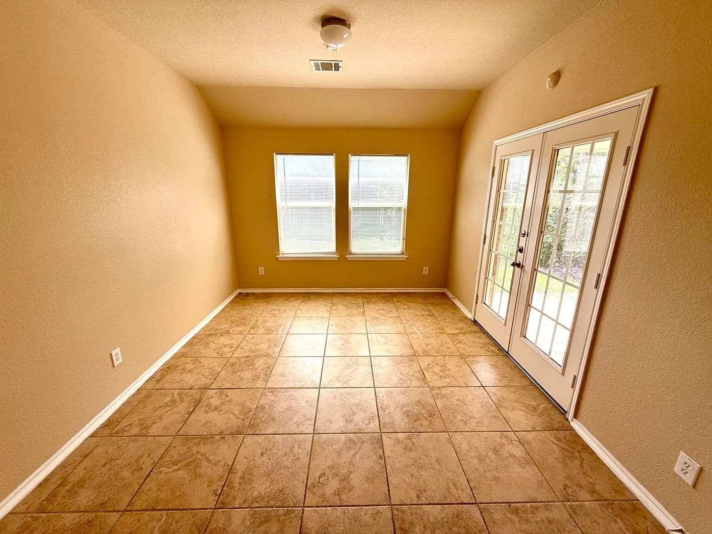 San Antonio House: 9614 Ed Wiseman Trail