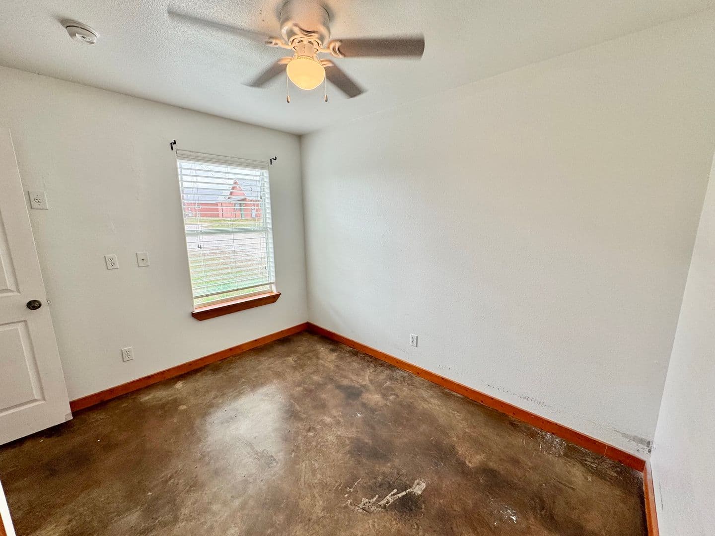 Floresville Apartment: 573 Texas 97
